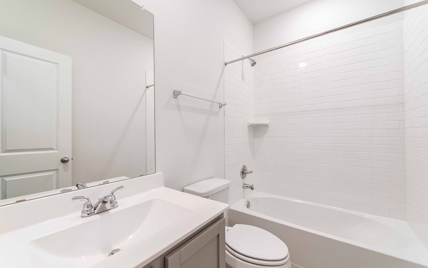 13020 Sapphire Lake Lane Property Photo 10