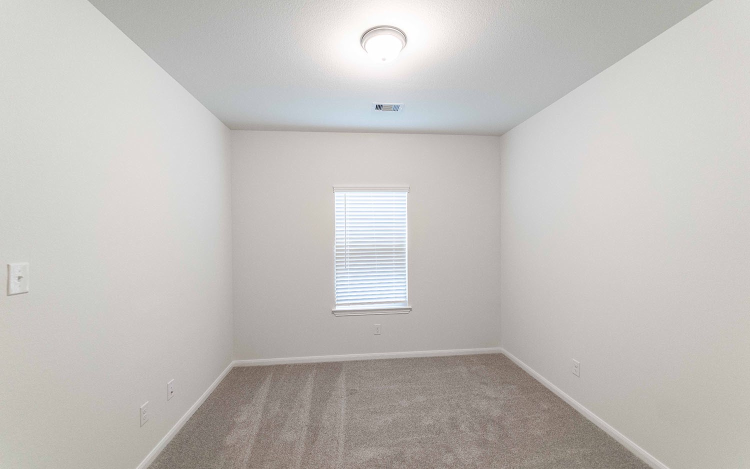 13020 Sapphire Lake Lane Property Photo 11