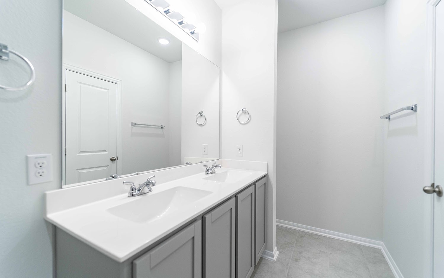 13020 Sapphire Lake Lane Property Photo 12