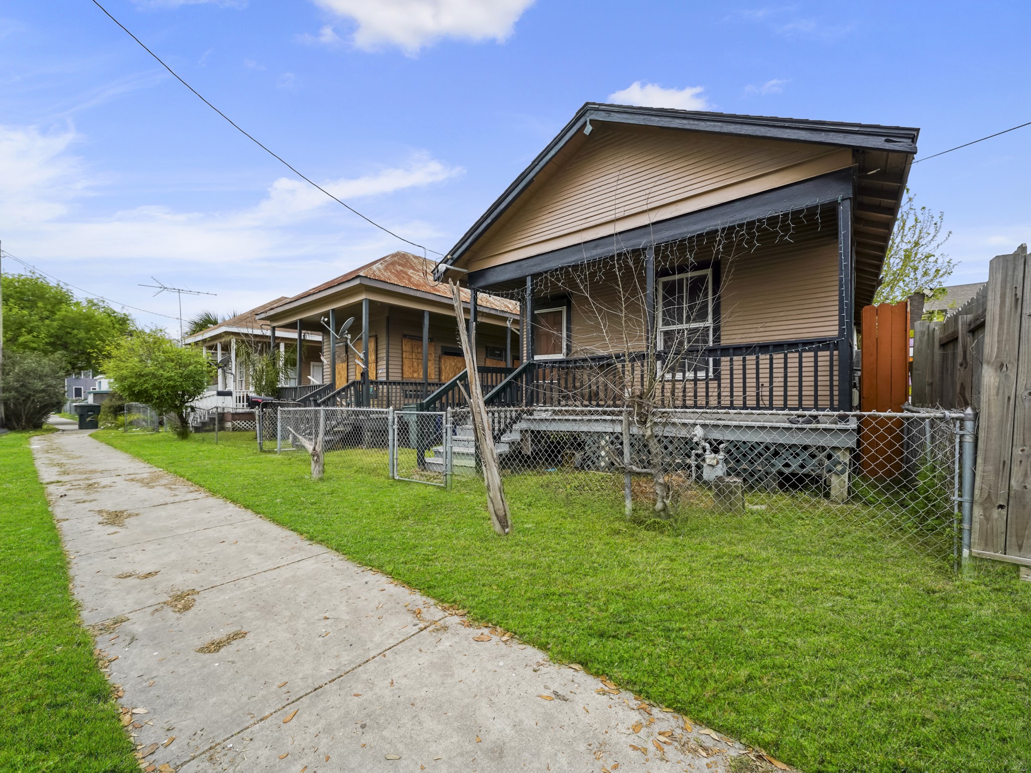 2806 Avenue L Property Photo 6