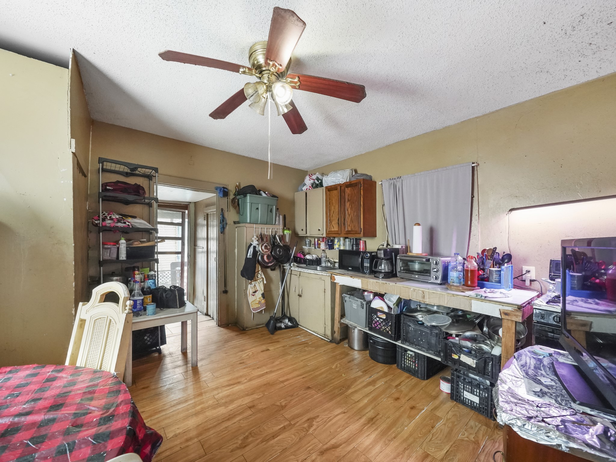 2806 Avenue L Property Photo 11