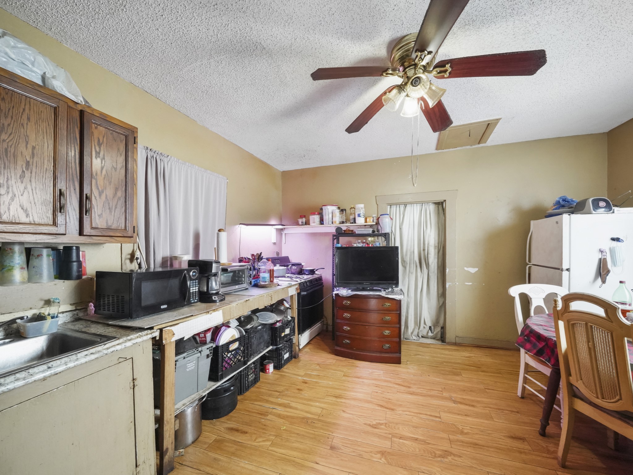 2806 Avenue L Property Photo 12