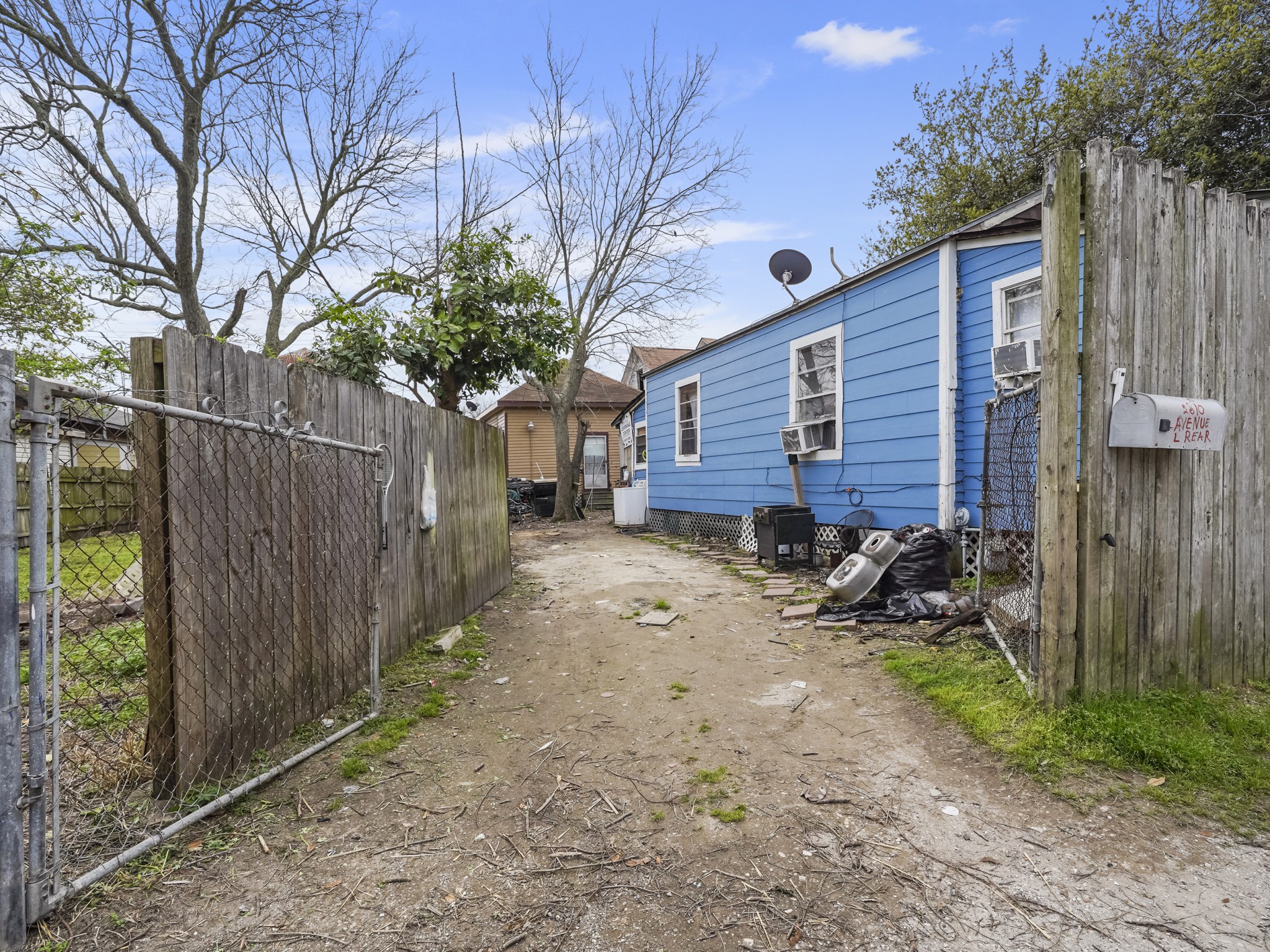 2806 Avenue L Property Photo 31