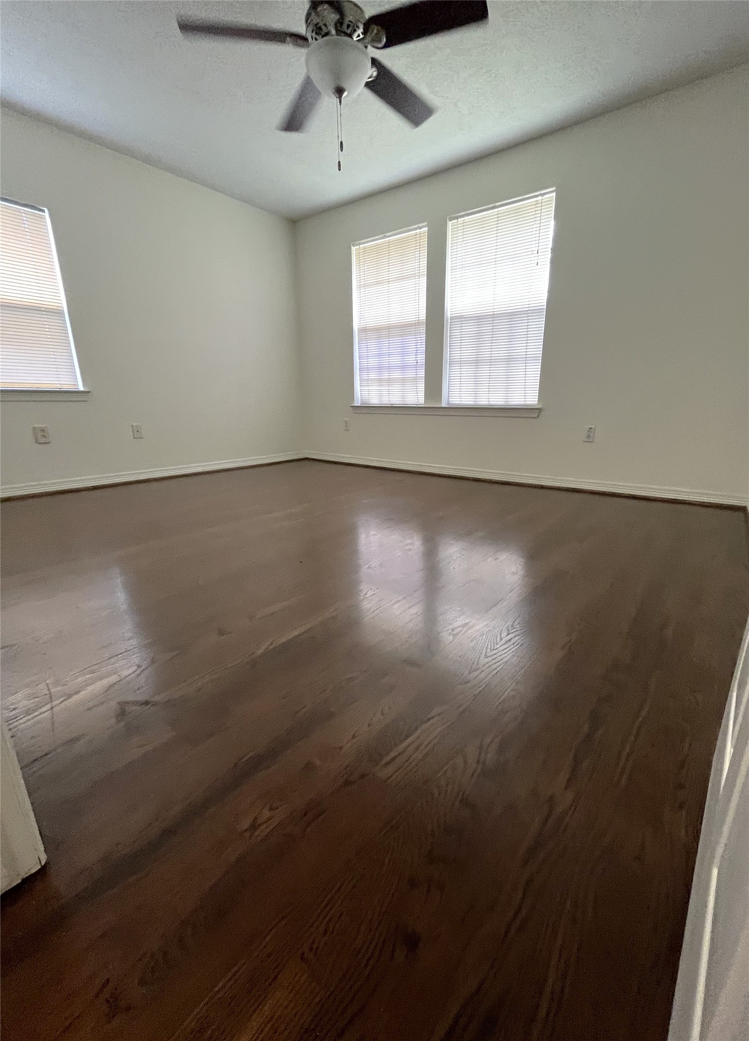 8625 Dunlap Street Property Photo 8