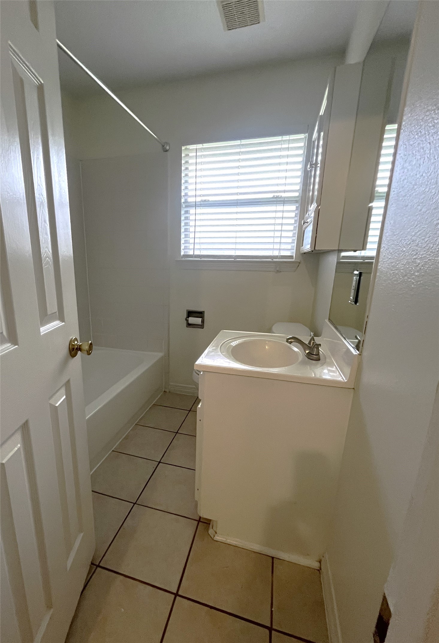 8625 Dunlap Street Property Photo 9