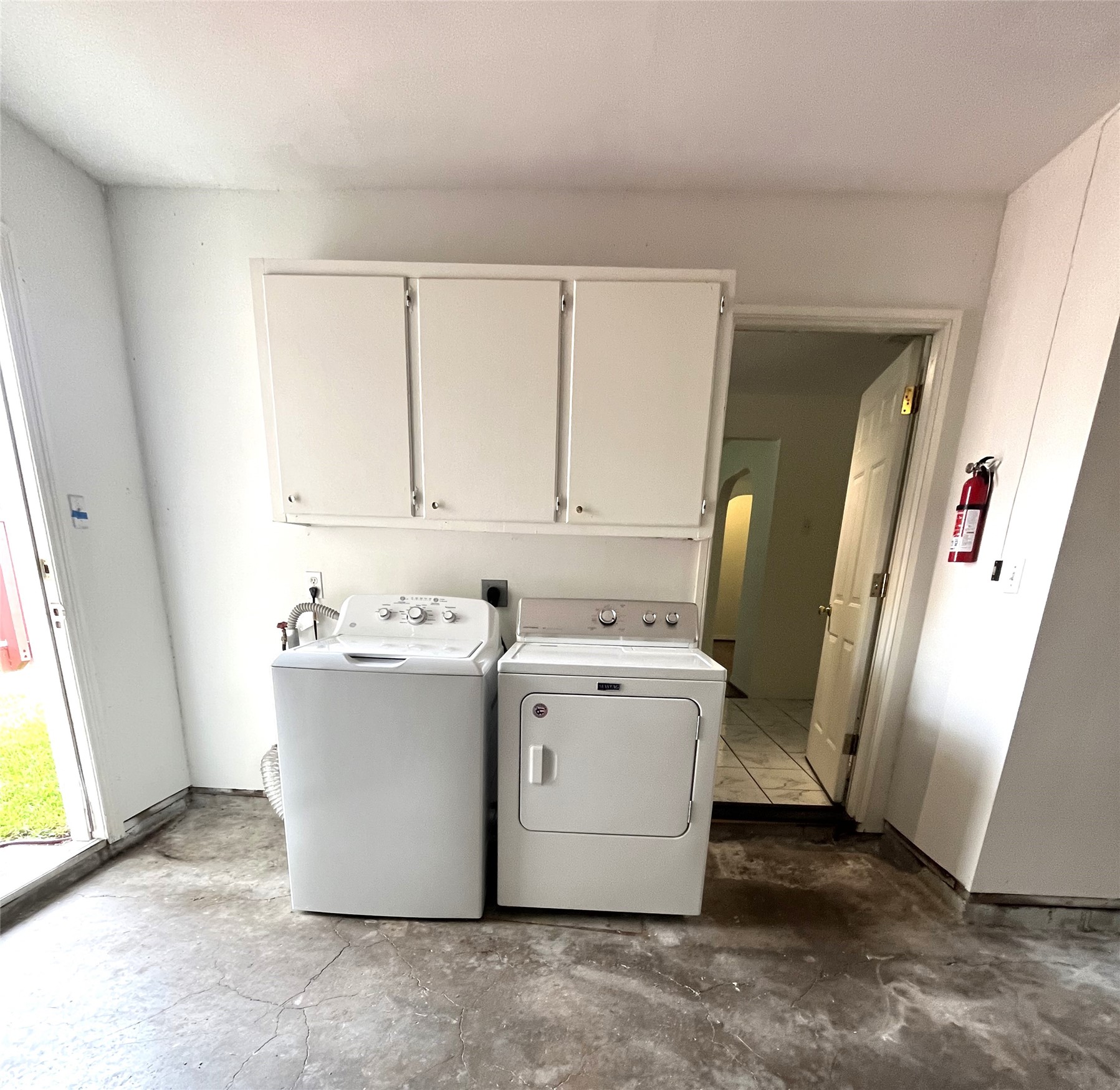 8625 Dunlap Street Property Photo 11