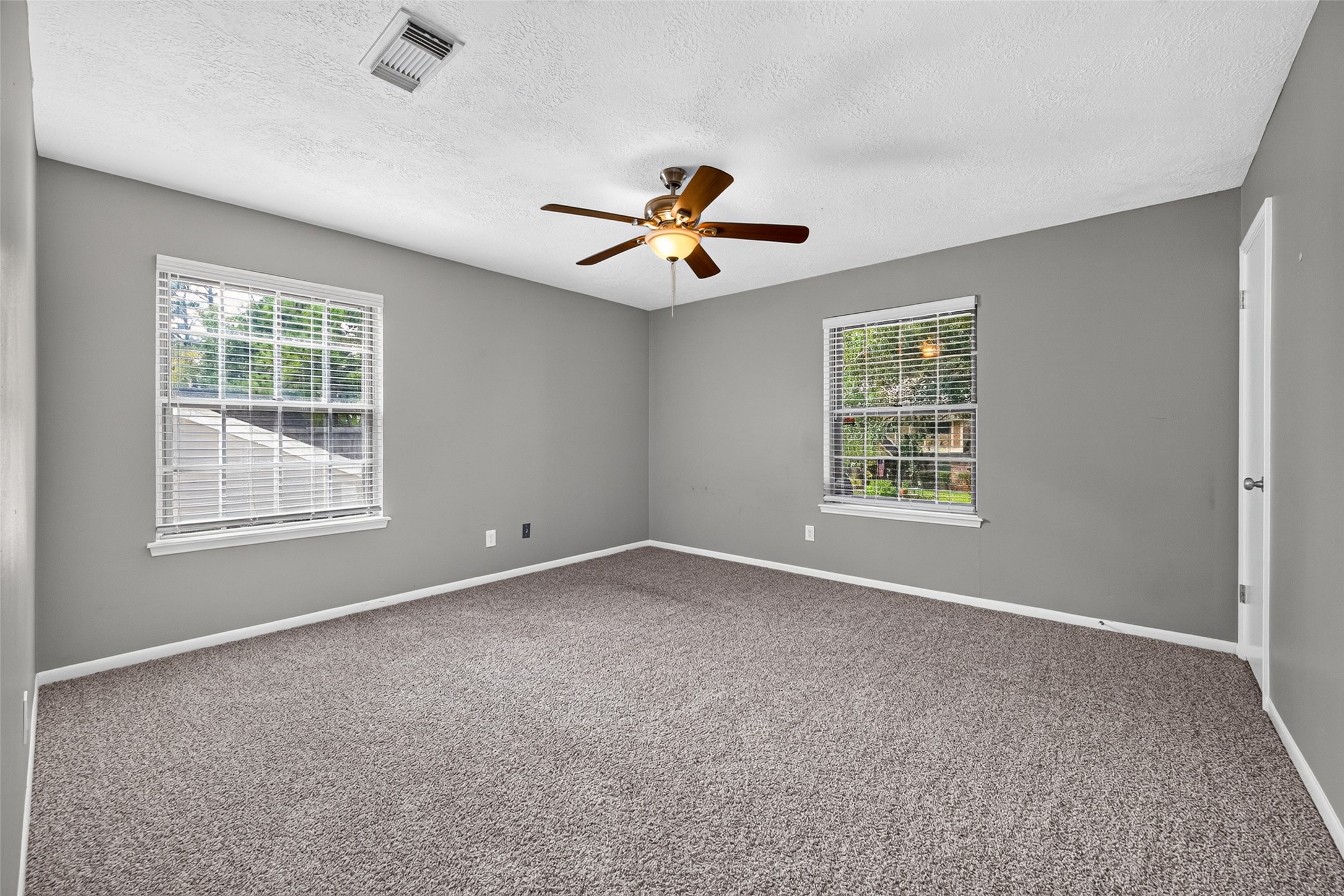 723 Leaflet Lane Property Photo 15