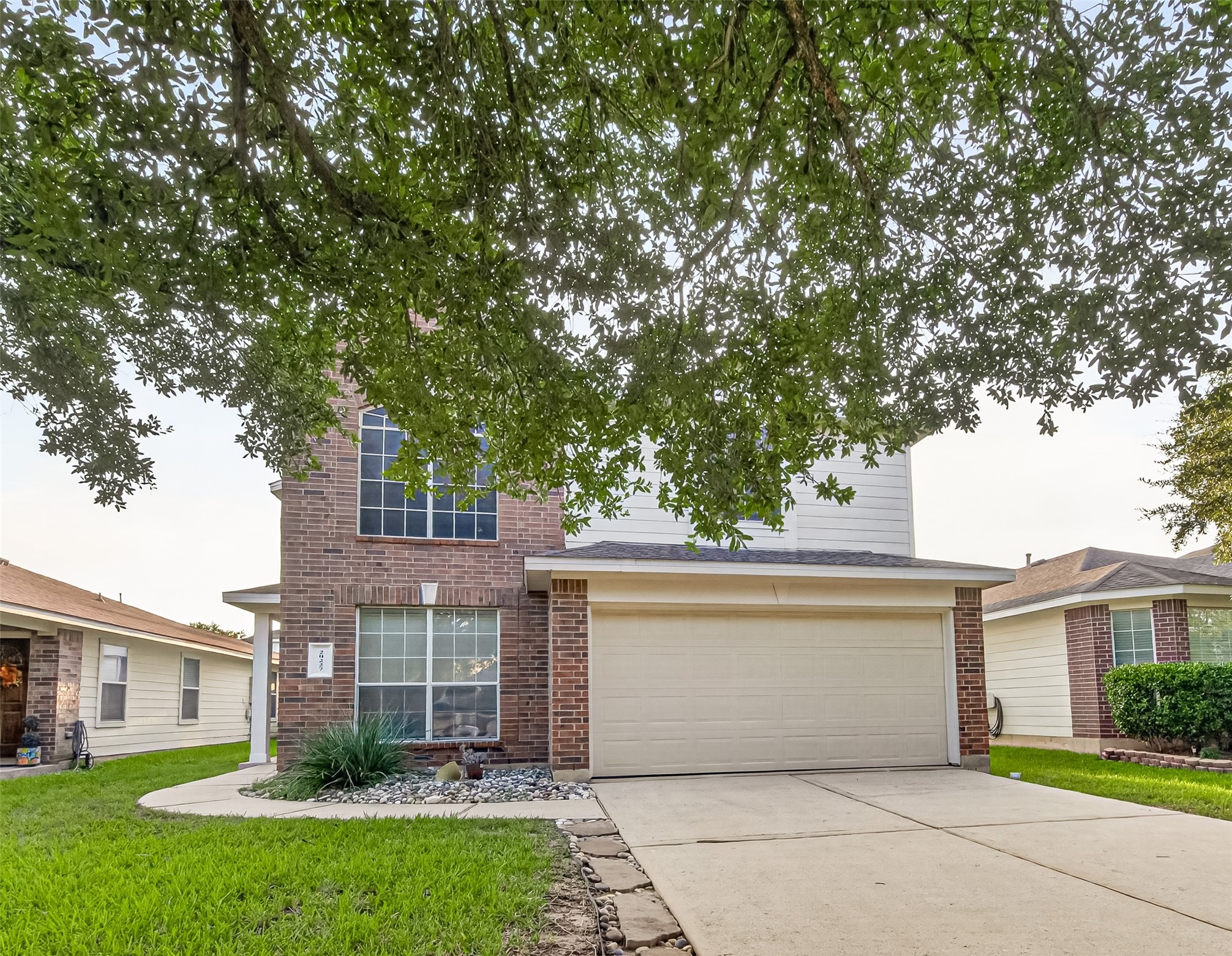 20227 Stonegrove Court Property Photo 5