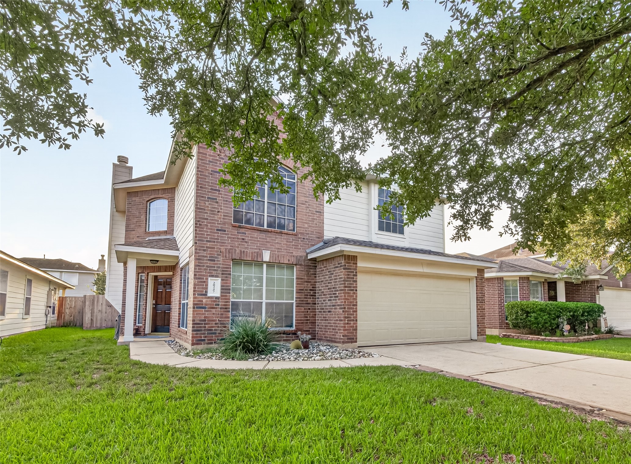 20227 Stonegrove Court Property Photo 6