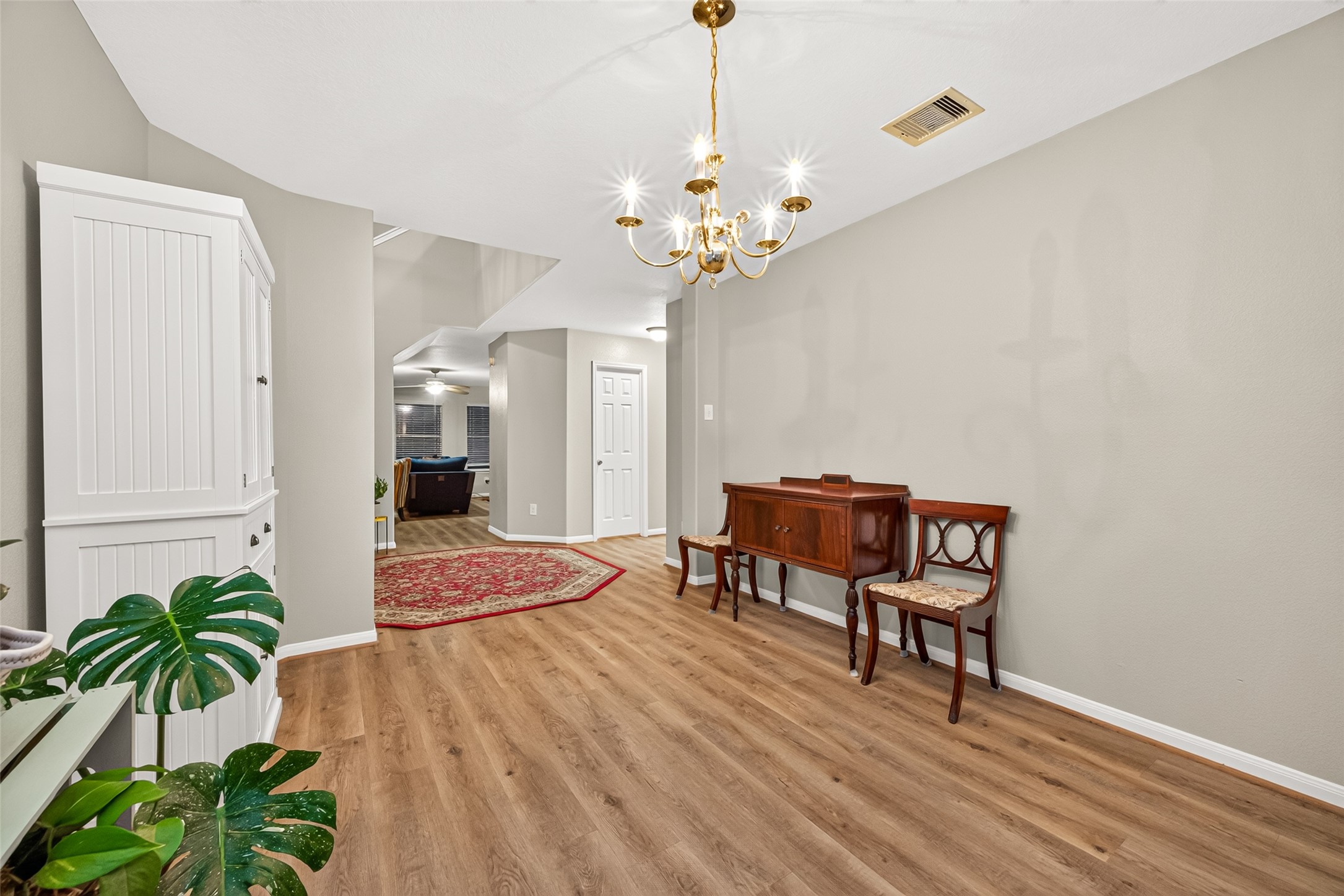20227 Stonegrove Court Property Photo 11