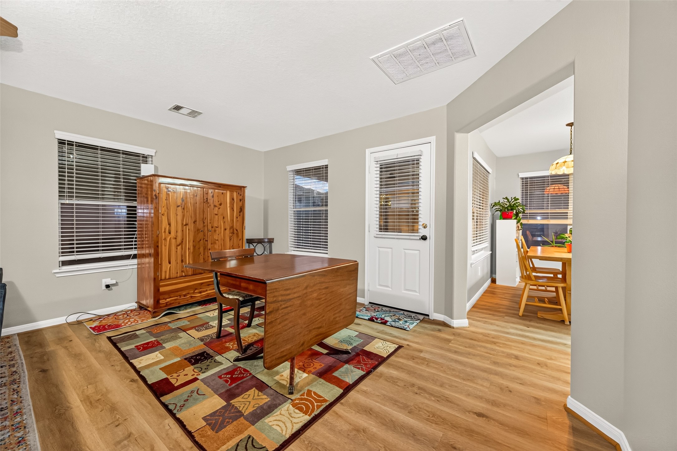 20227 Stonegrove Court Property Photo 15