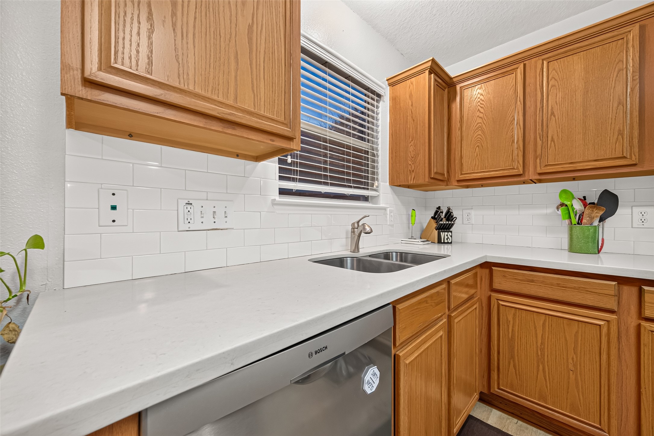 20227 Stonegrove Court Property Photo 27