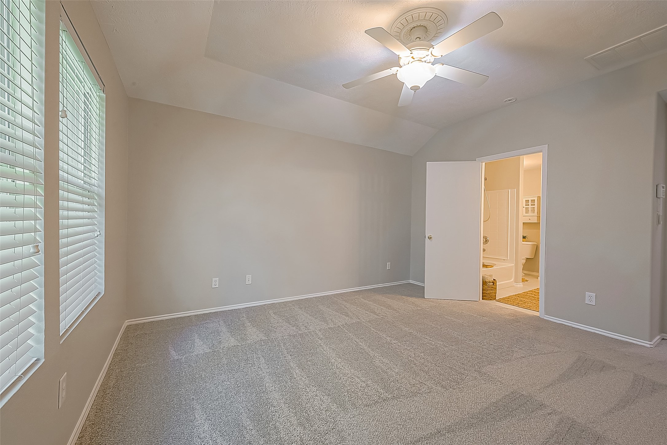 11 Yarrowdale Court Property Photo 21