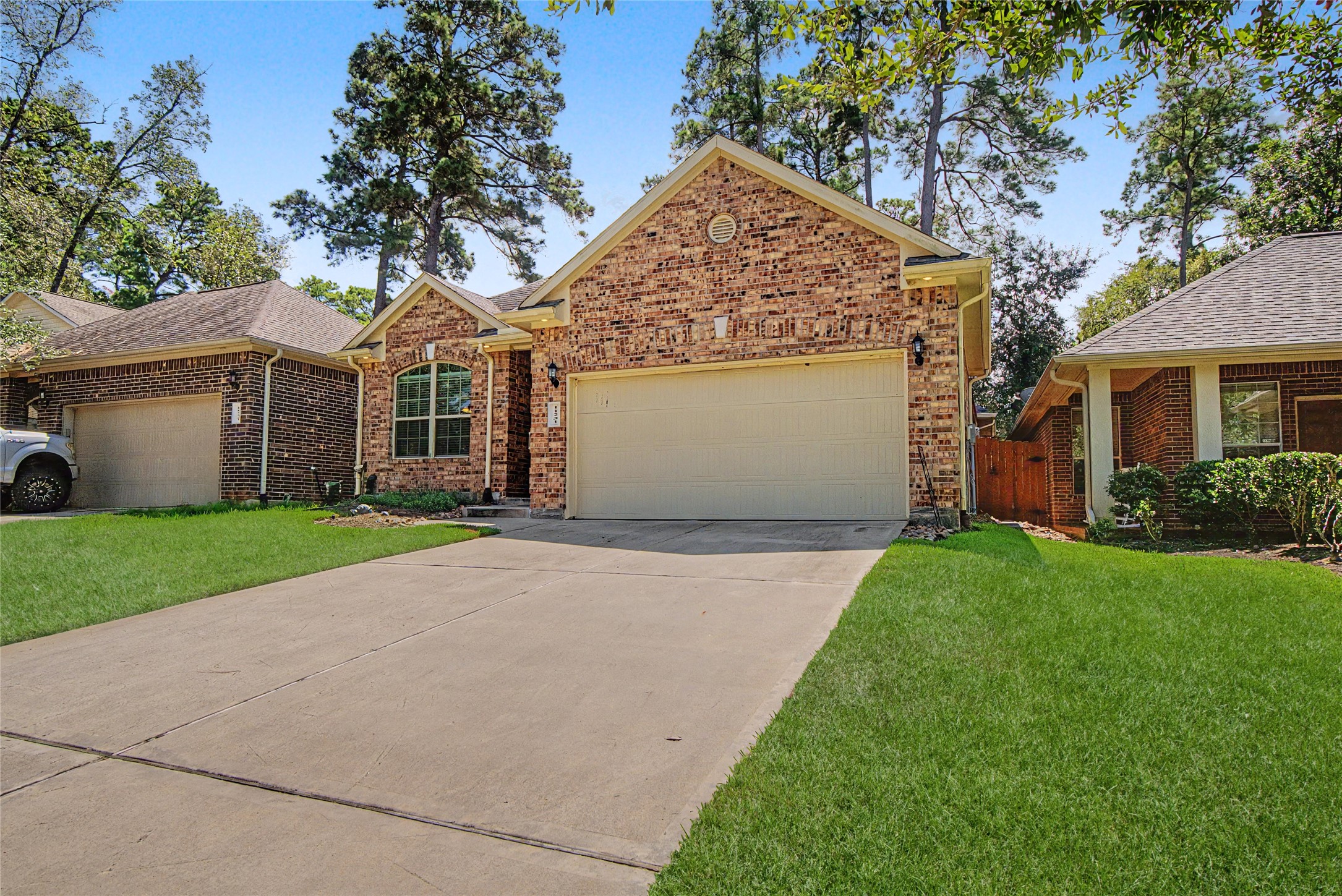 11231 Burning Tree Drive Property Photo 2