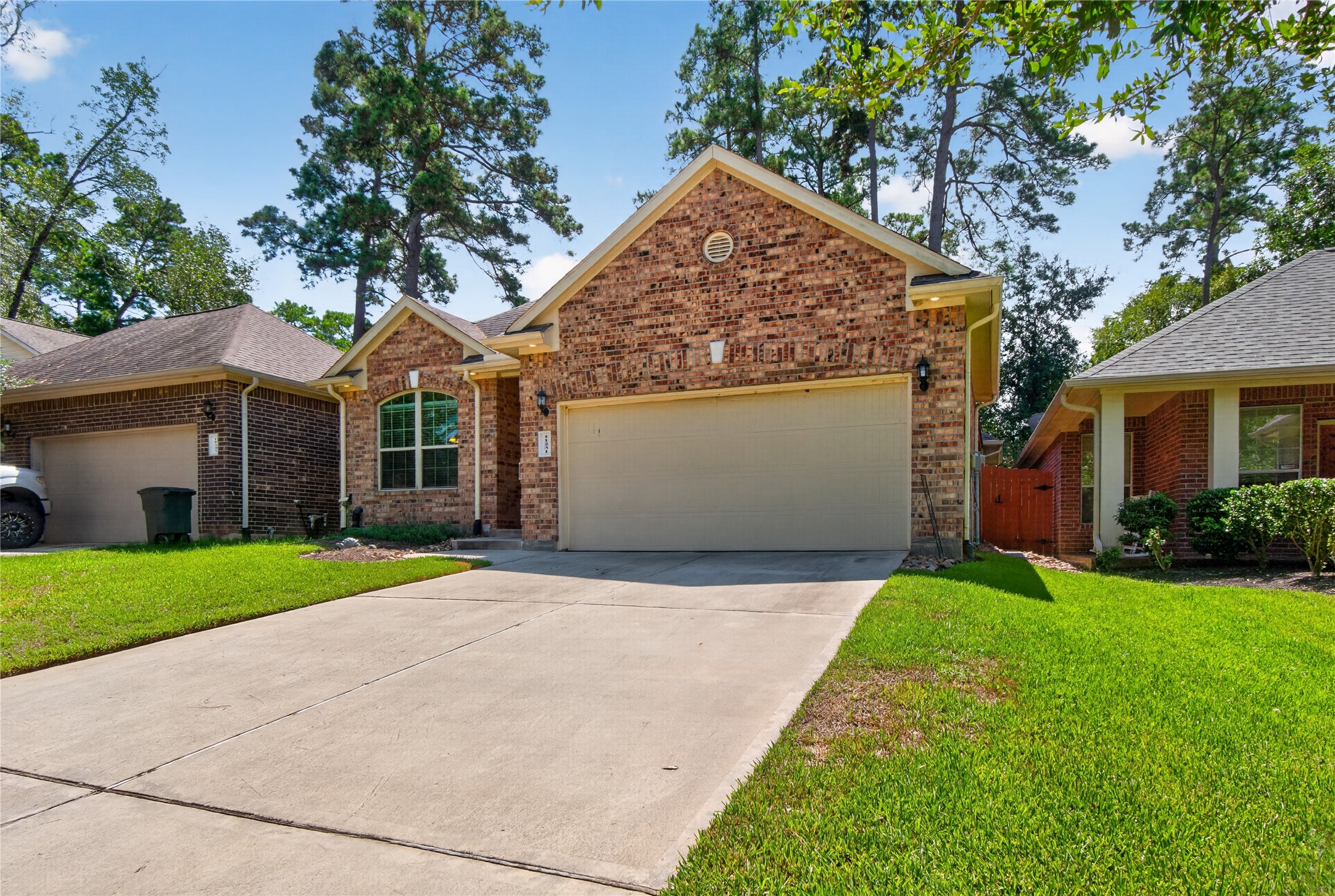 11231 Burning Tree Drive Property Photo 5
