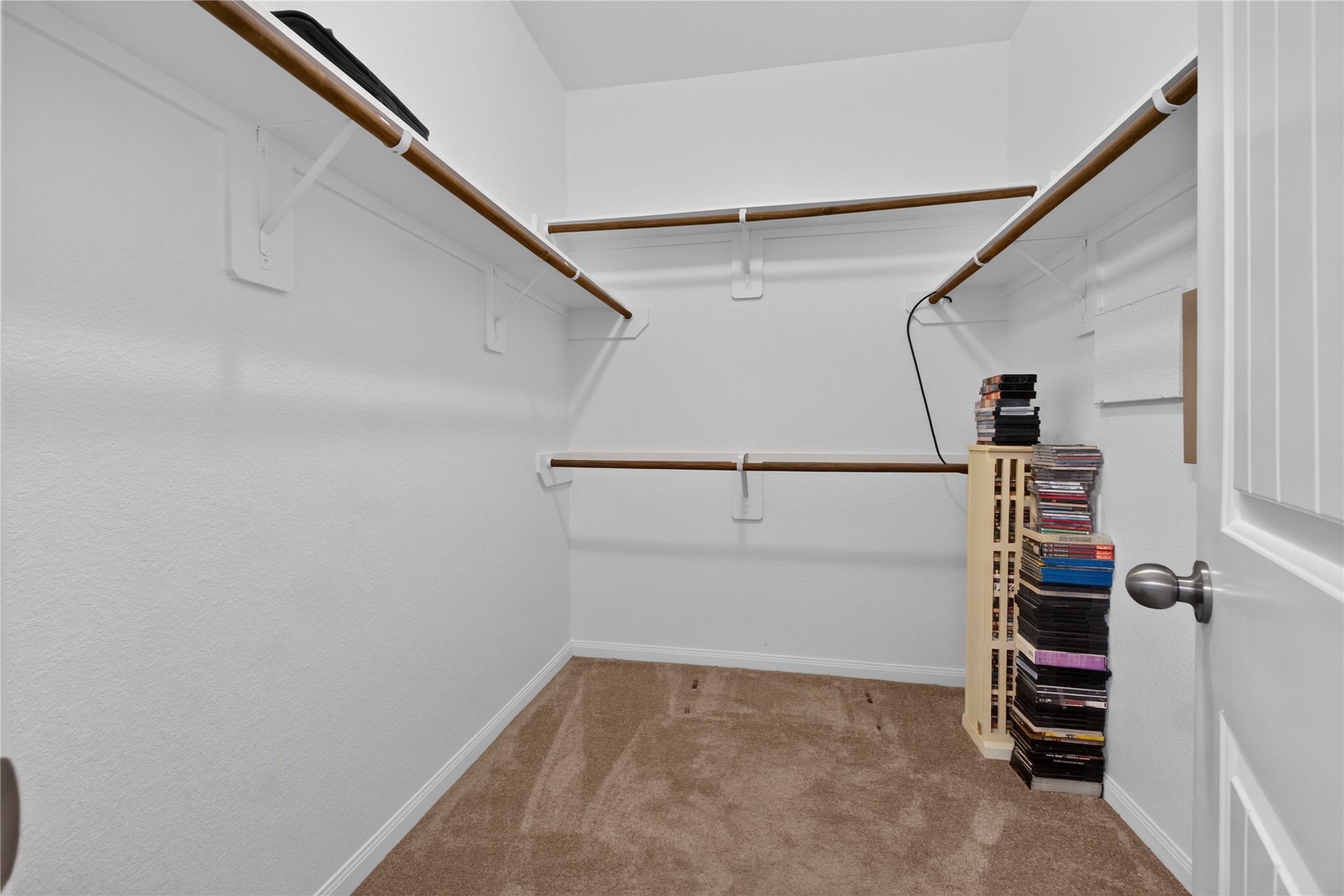 11231 Burning Tree Drive Property Photo 28