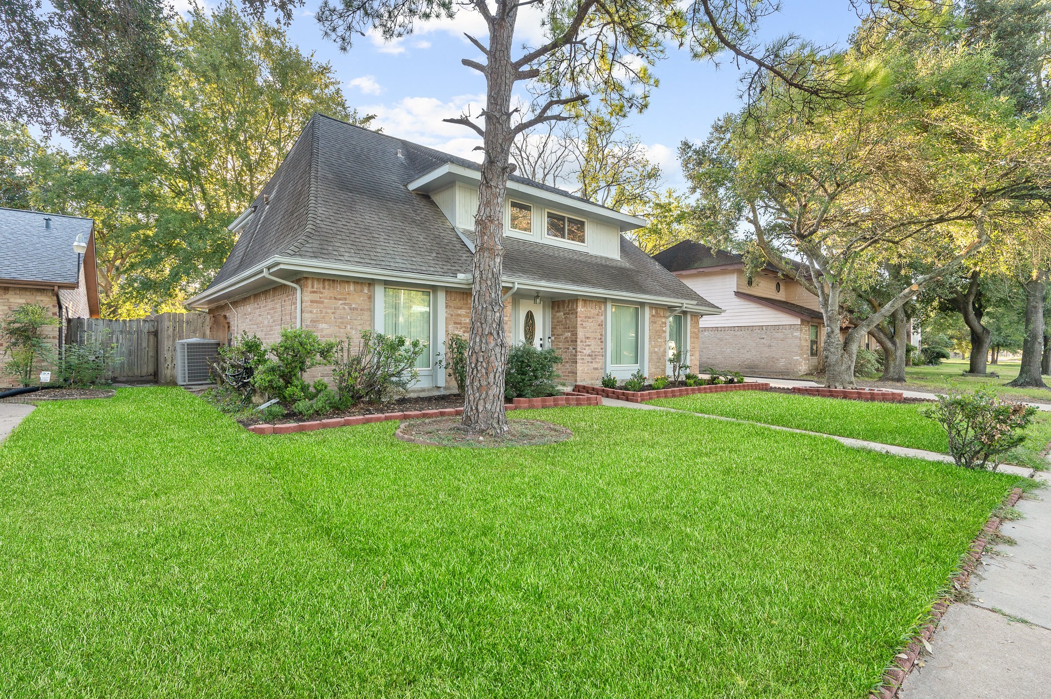 1363 Westgreen Boulevard Property Photo 2