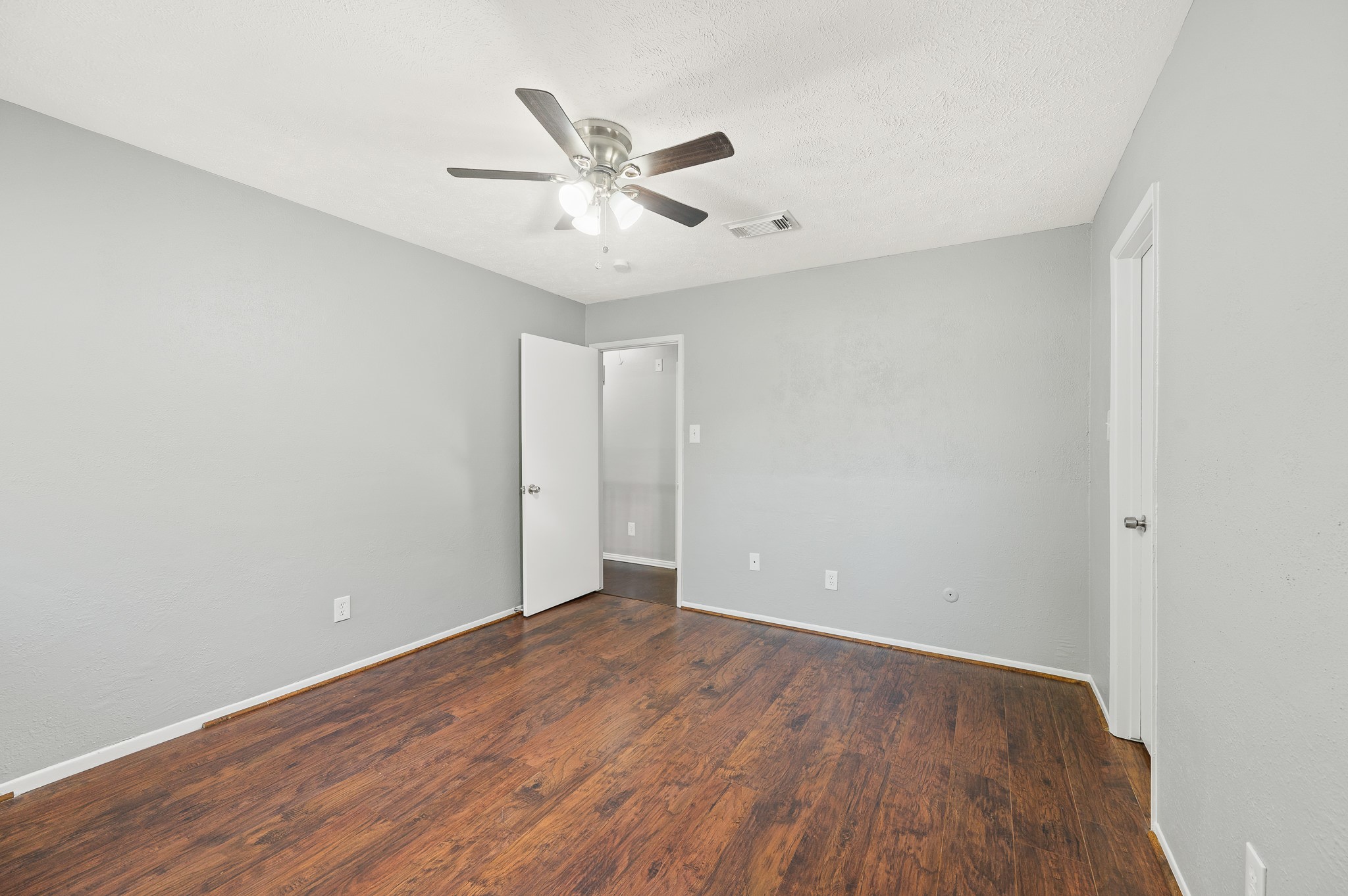1363 Westgreen Boulevard Property Photo 16