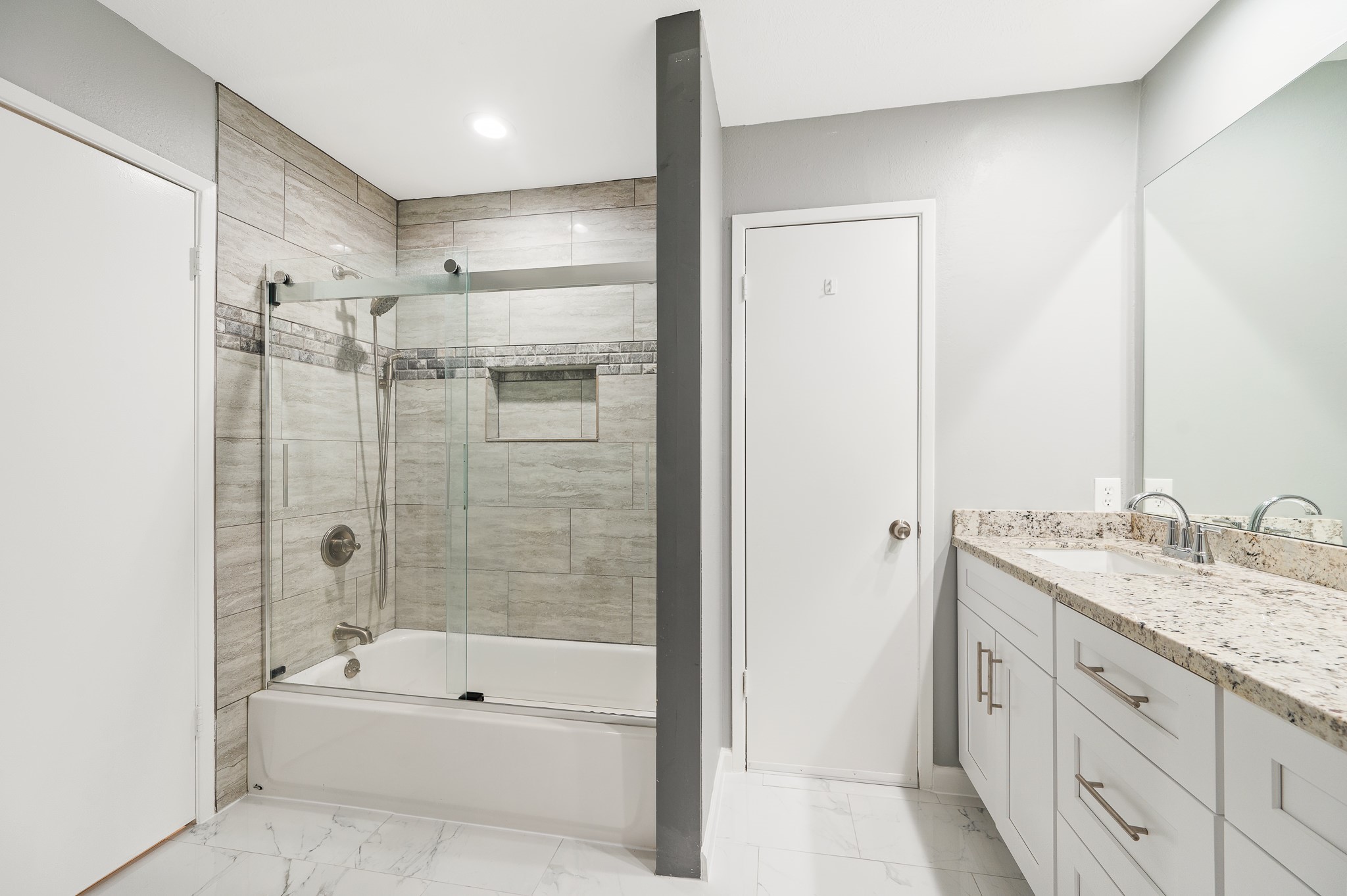 1363 Westgreen Boulevard Property Photo 24