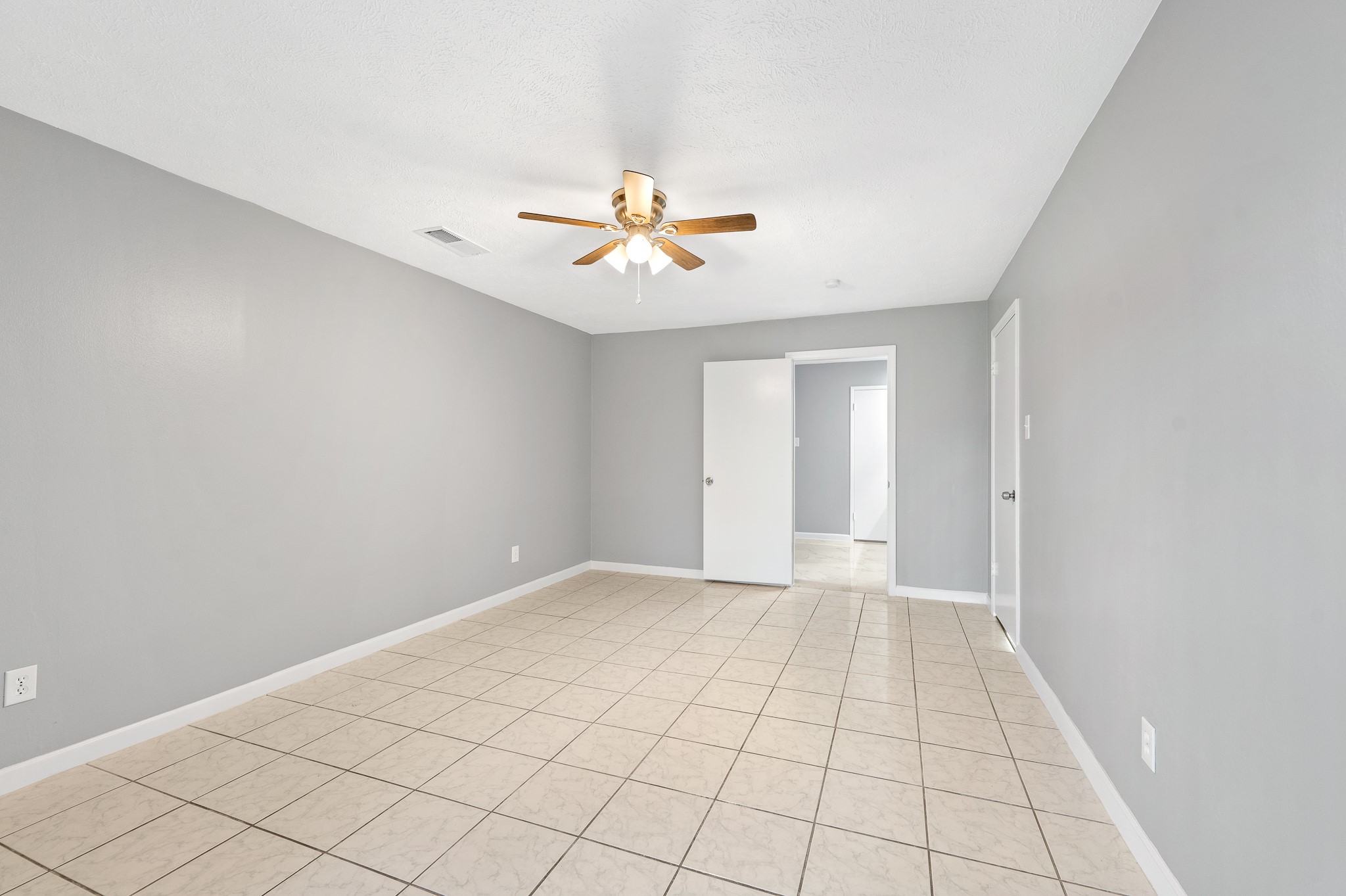 1363 Westgreen Boulevard Property Photo 33