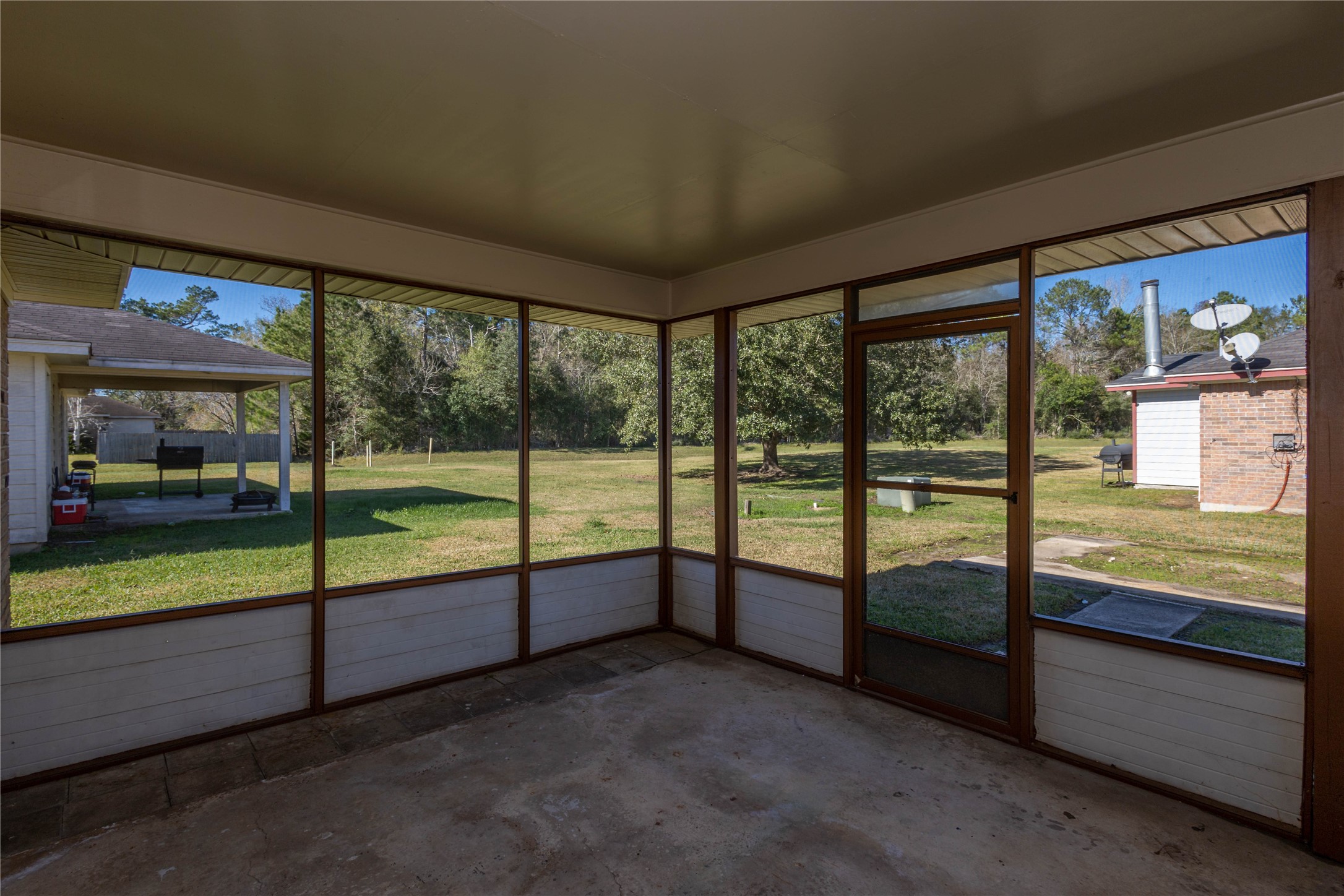 5810 Meadowview Road Property Photo 25