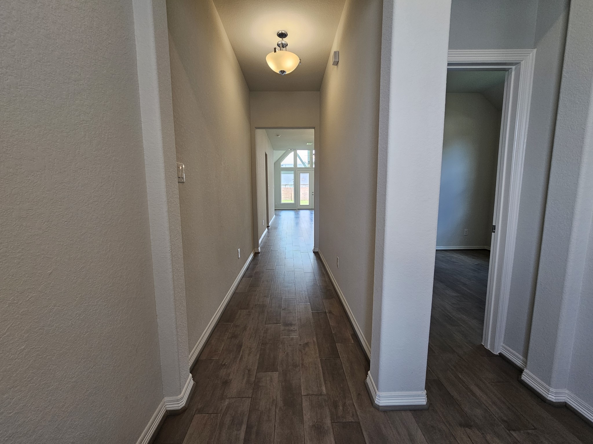 2414 Manor Valley Lane Property Photo 4