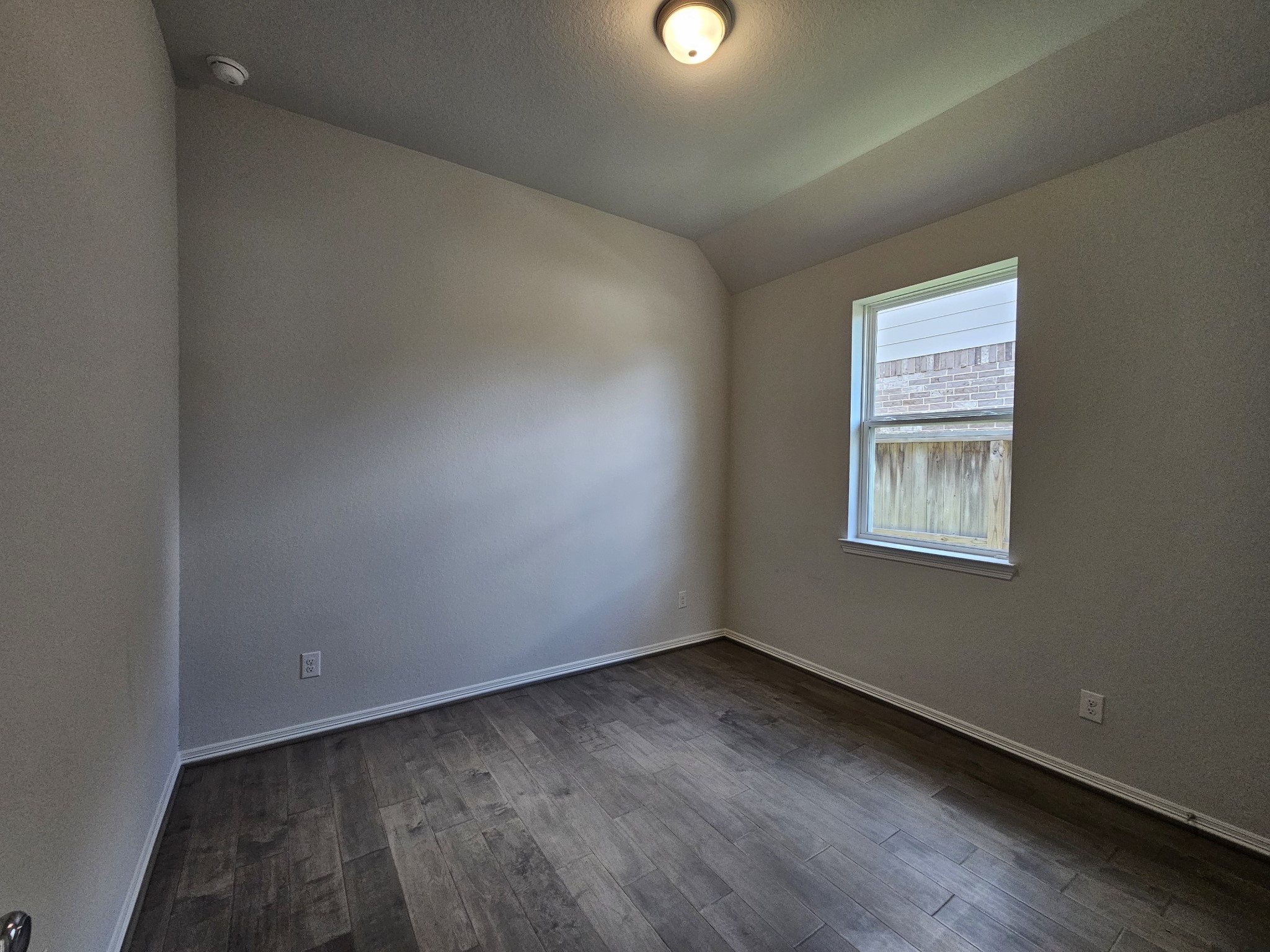 2414 Manor Valley Lane Property Photo 10