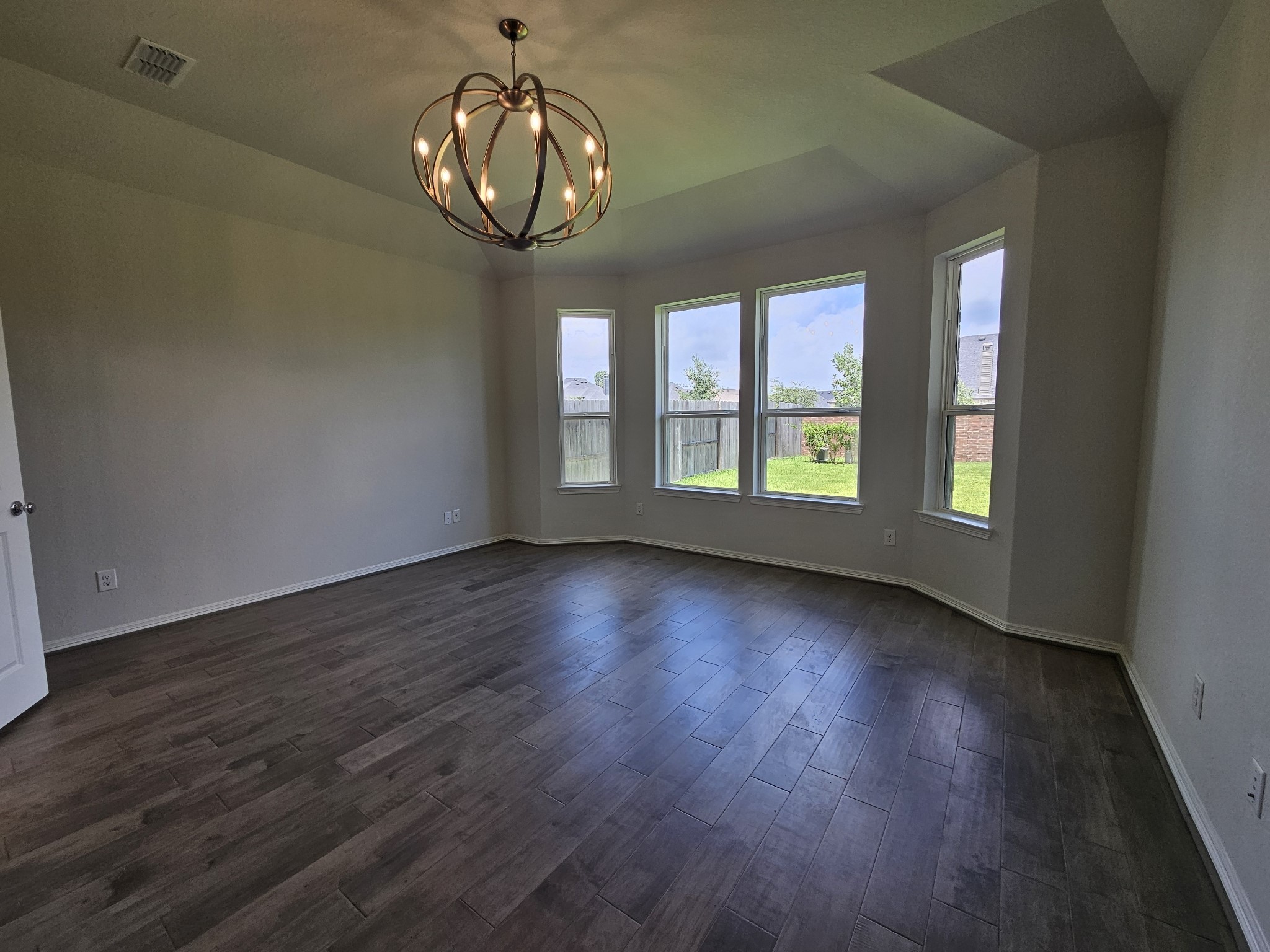 2414 Manor Valley Lane Property Photo 26