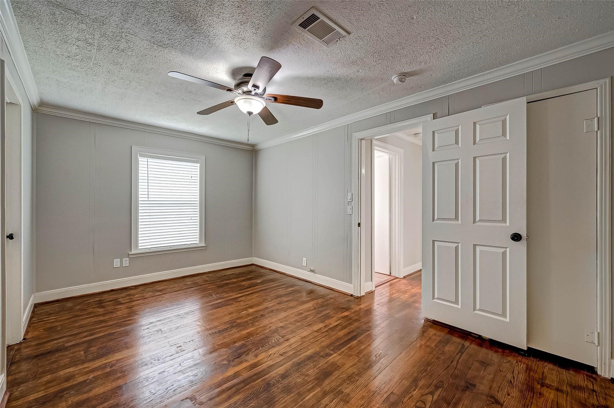 1510 Walton Street Property Photo 11