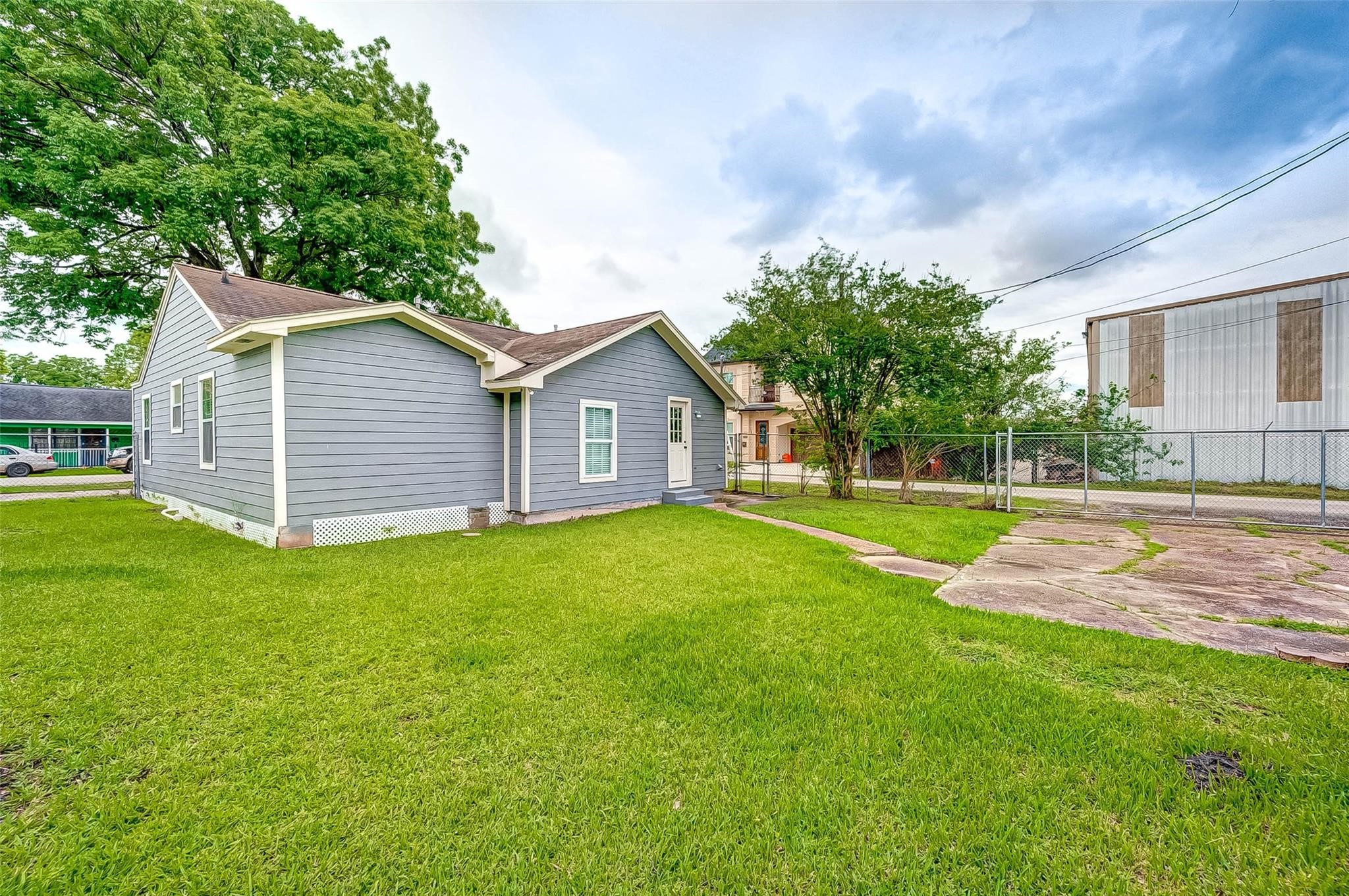 1510 Walton Street Property Photo 25
