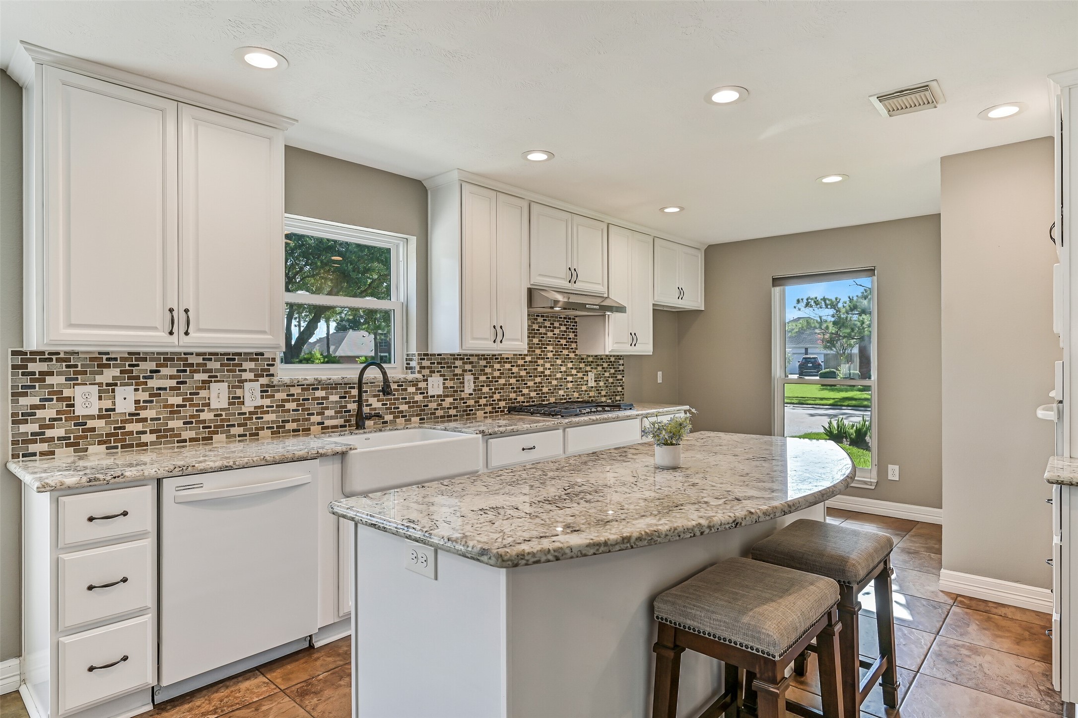 513 Meadow Bend Drive Property Photo 10