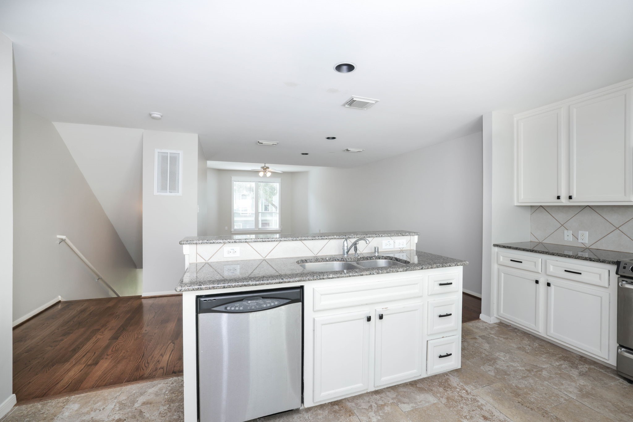 1728 Bevis Street Property Photo 11
