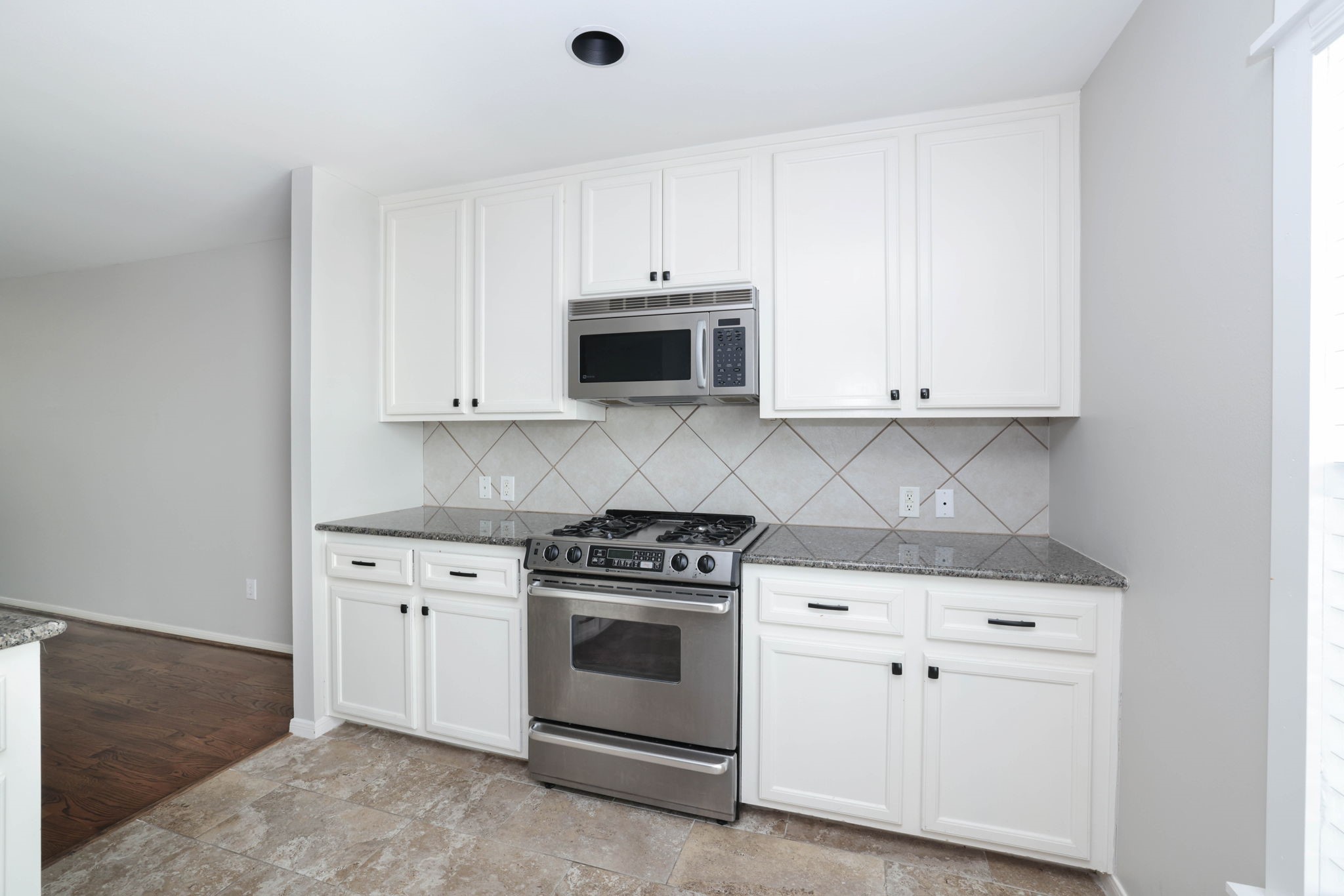 1728 Bevis Street Property Photo 12
