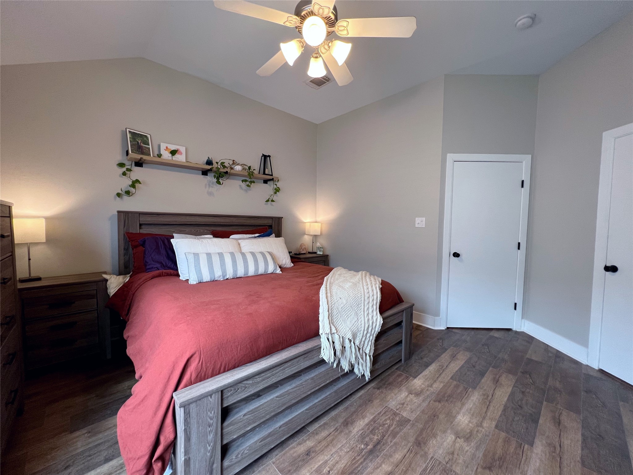 1728 Bevis Street Property Photo 16