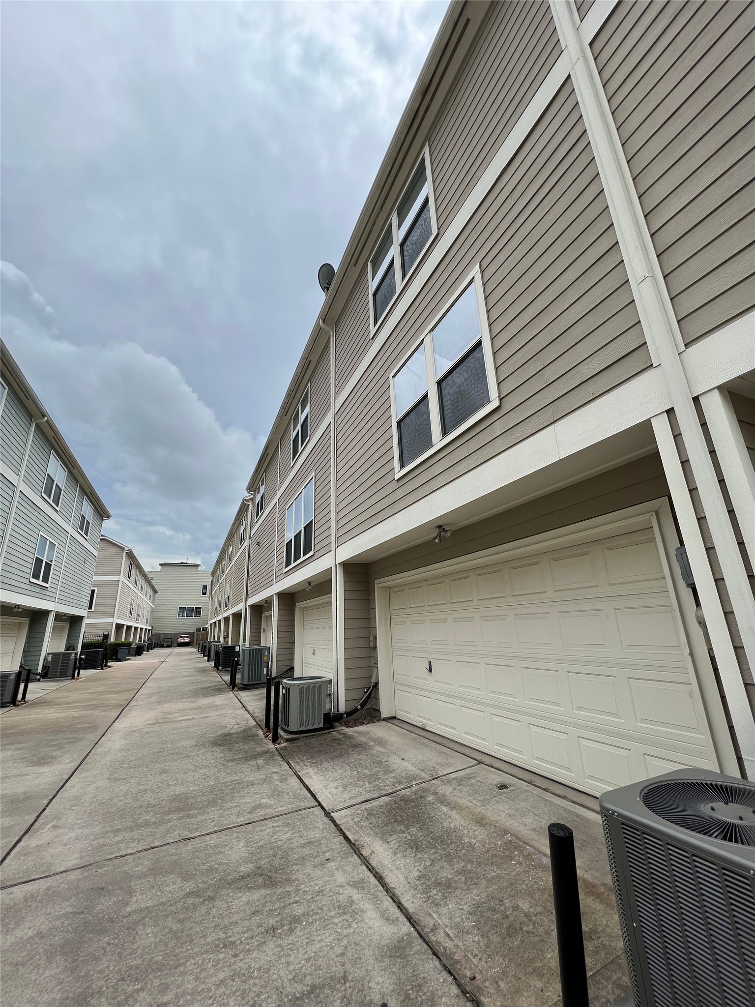 1728 Bevis Street Property Photo 22