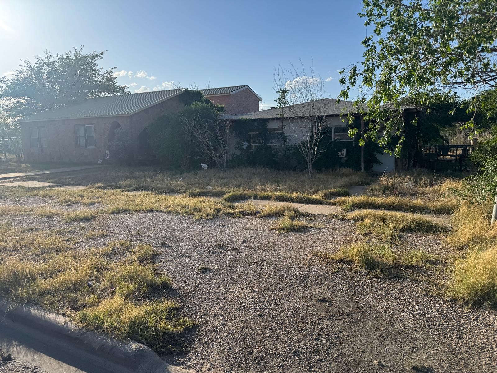 2014 W 6th Street Property Photo 1