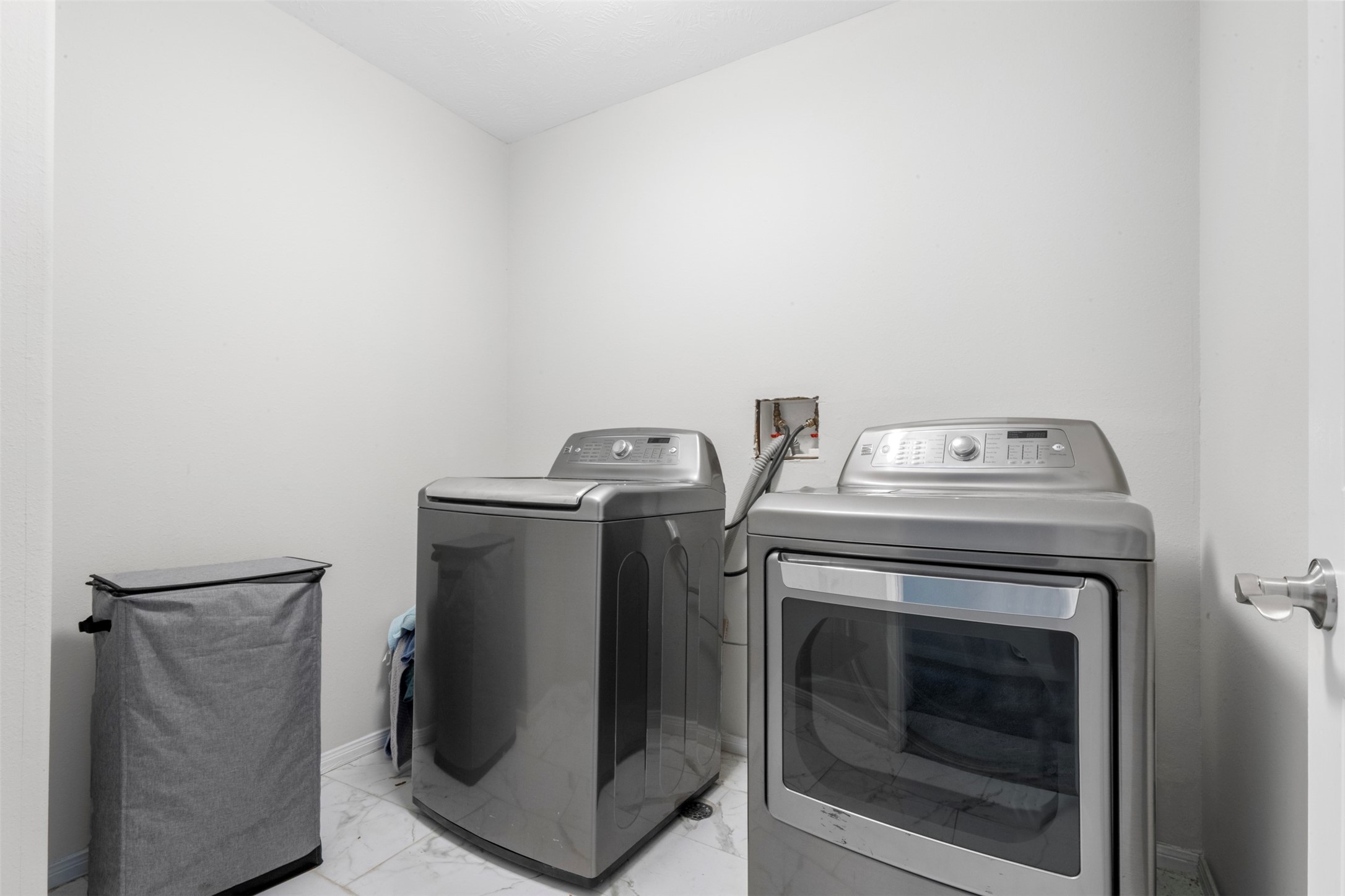 1413 Highway 146 S Property Photo 21