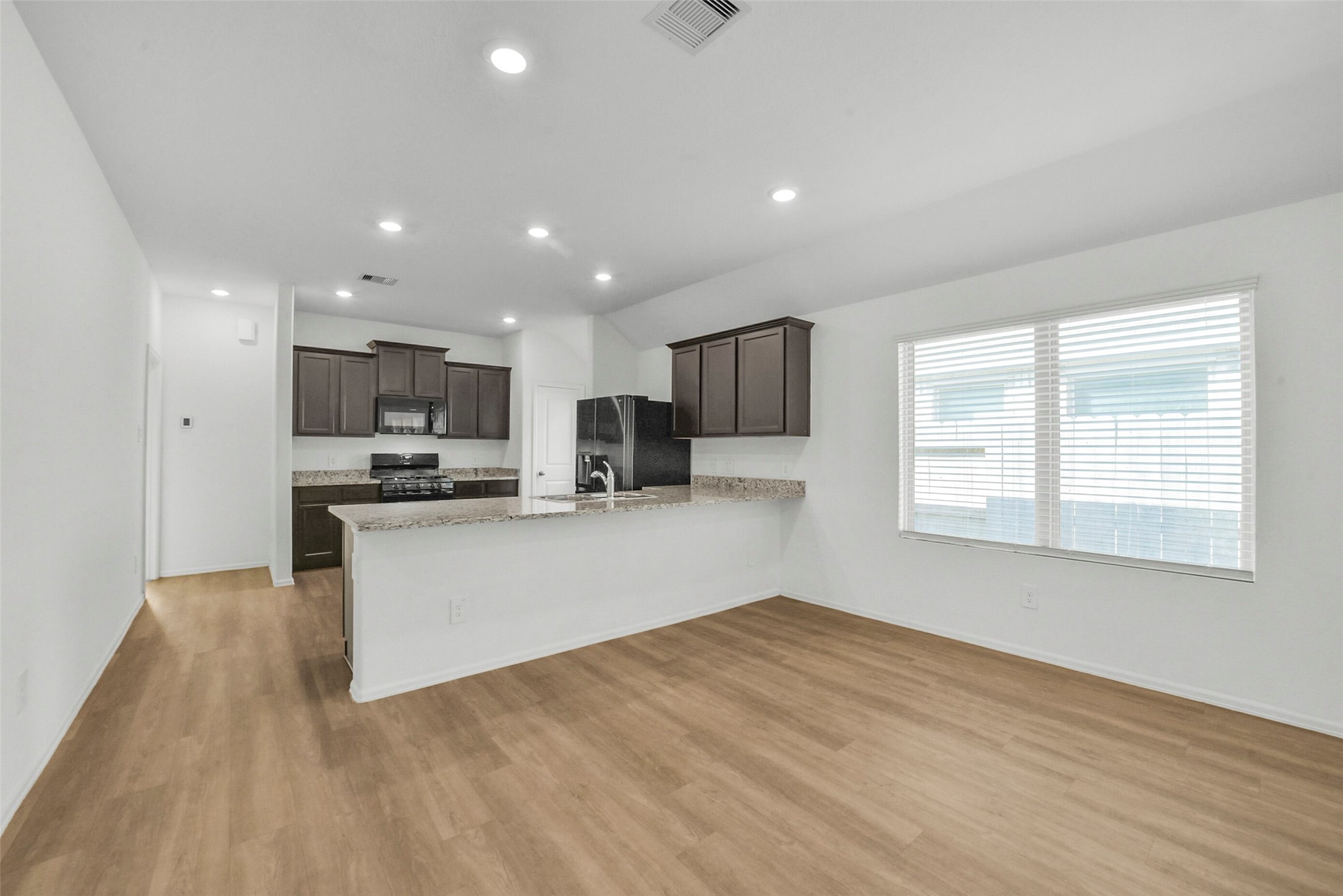 18511 Summit Ranch Drive Property Photo 8