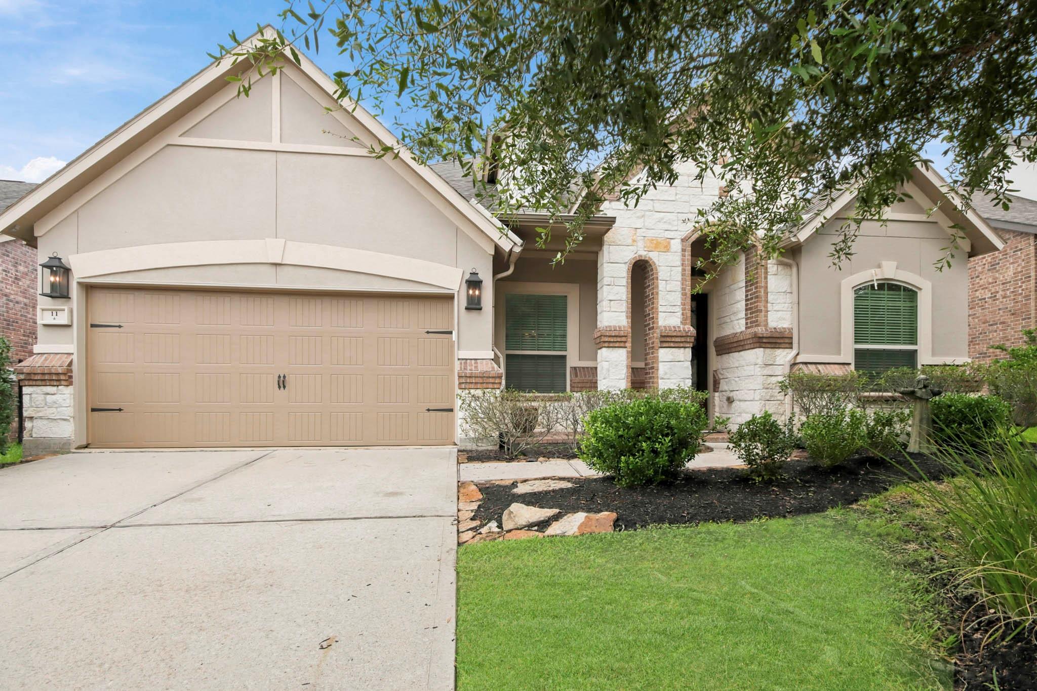11 Whispering Thicket Place, The Woodlands Tx 77375 Property Photo 1