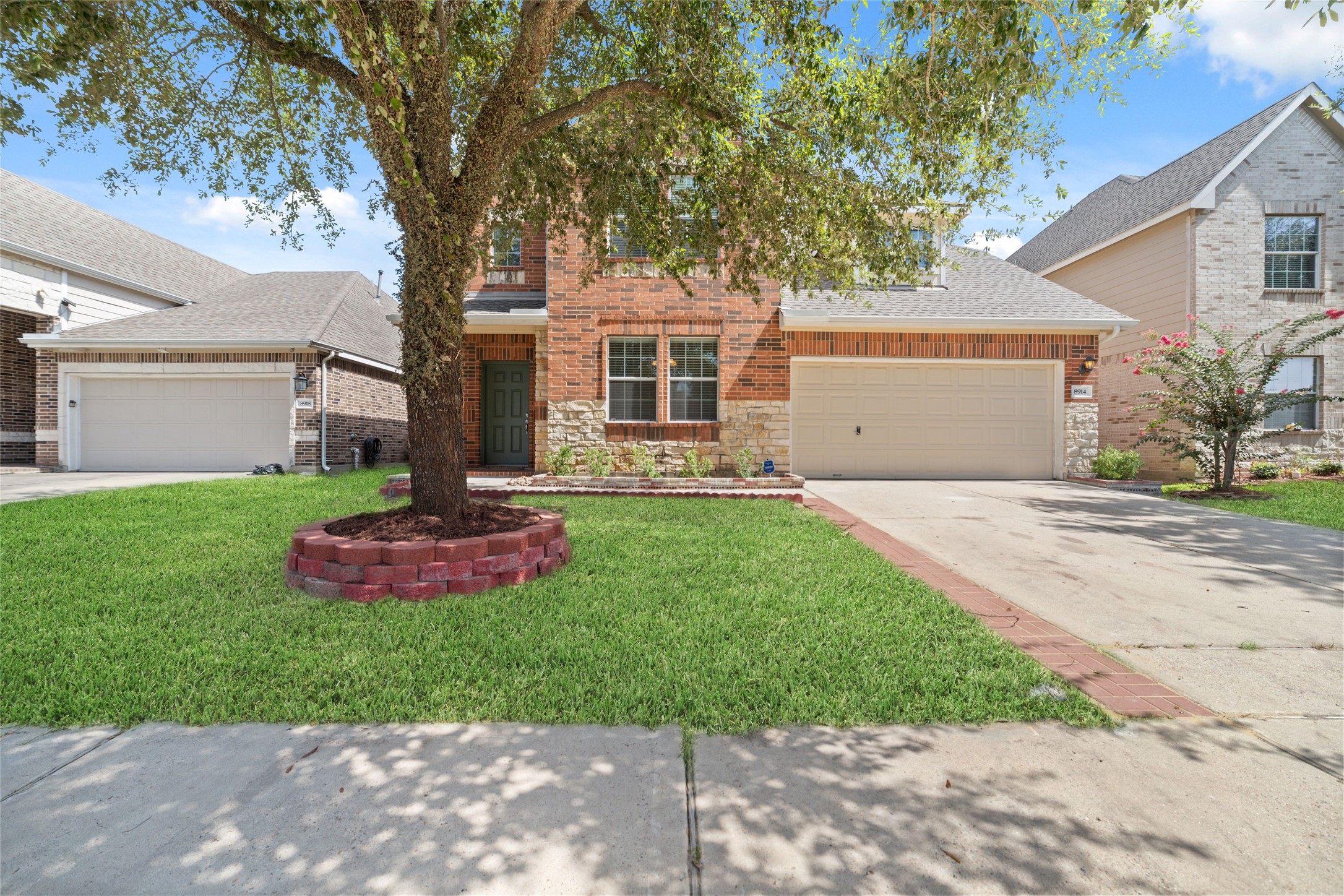 8914 Parlin Ridge Drive Property Photo 1