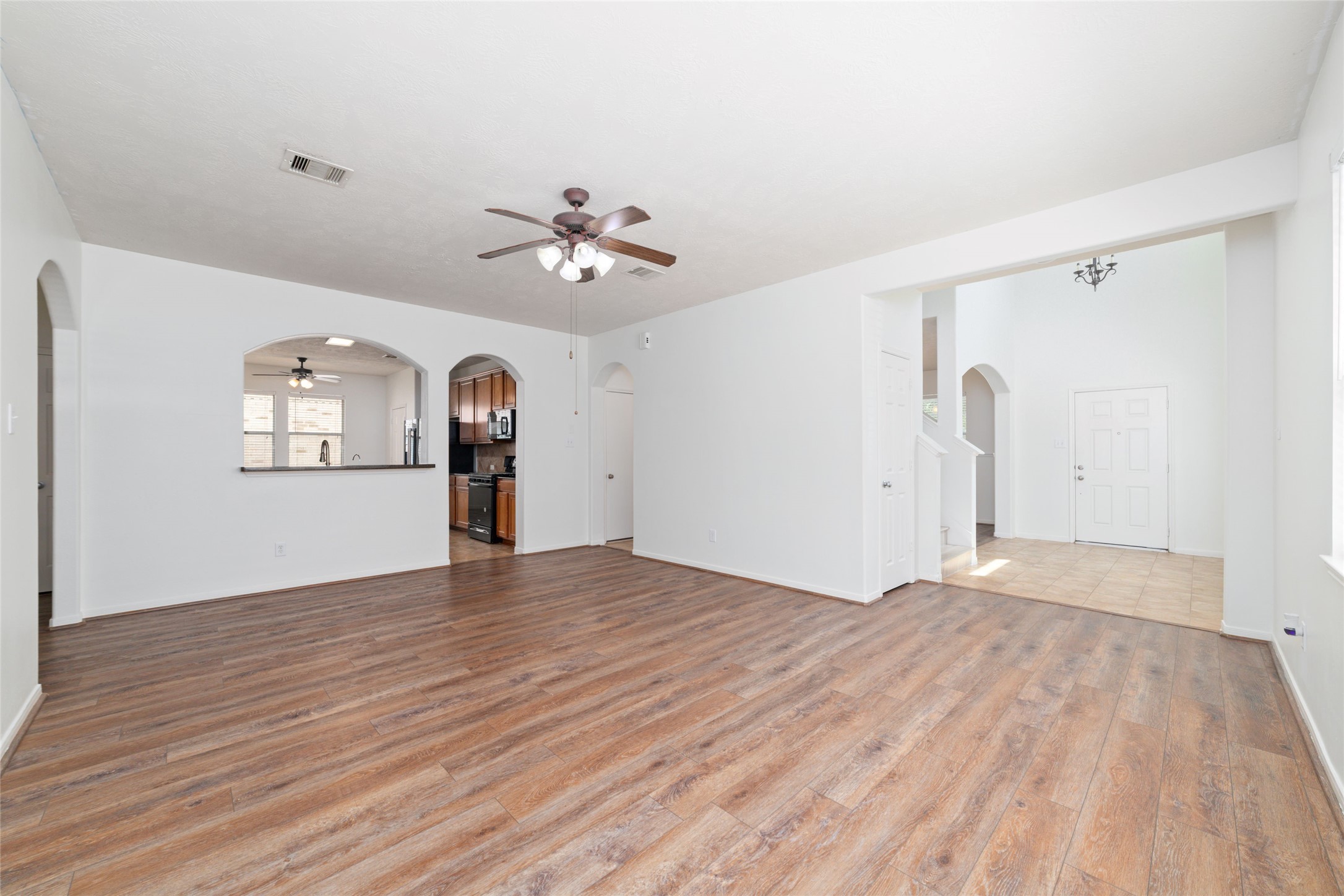 8914 Parlin Ridge Drive Property Photo 8