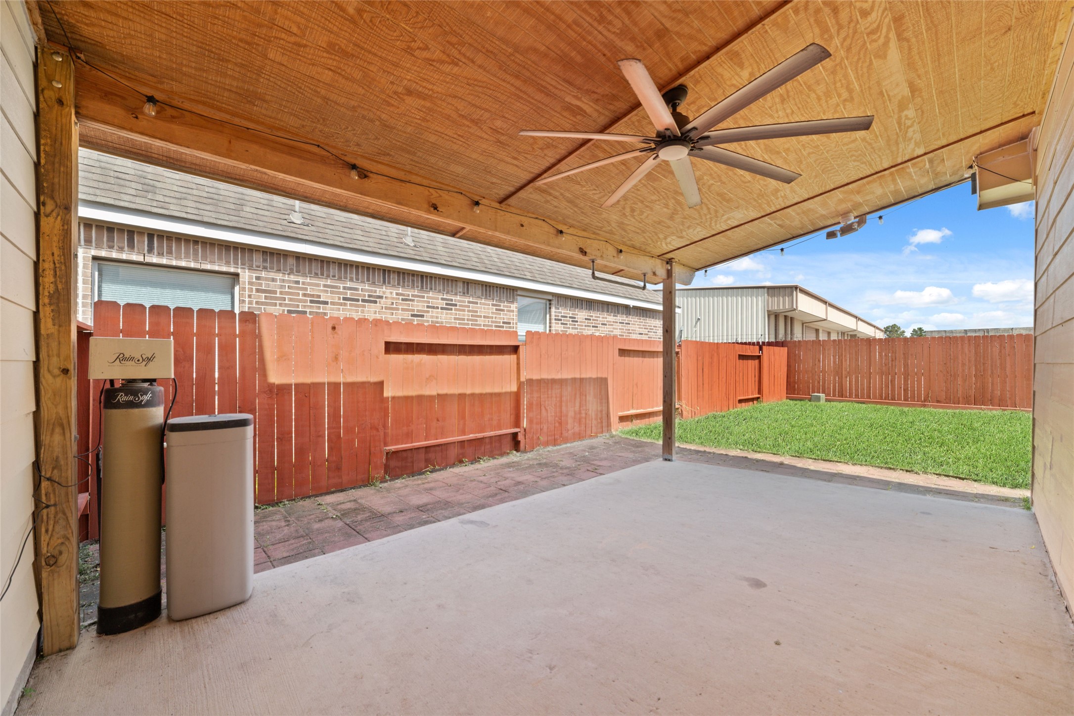 8914 Parlin Ridge Drive Property Photo 28