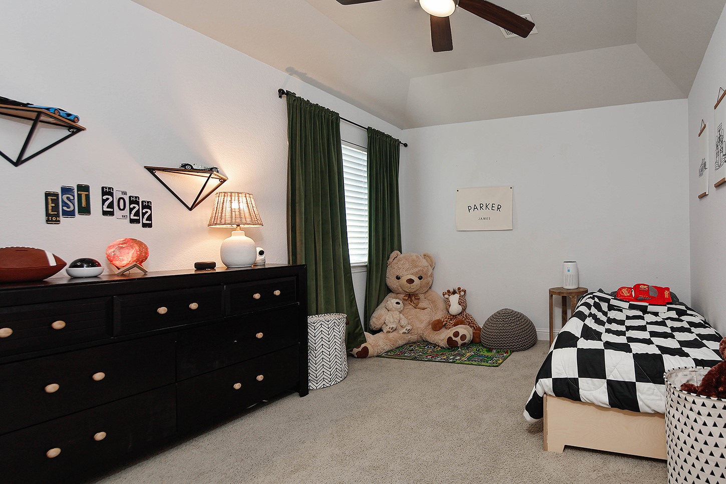 55 Twin Ponds Place Property Photo 22