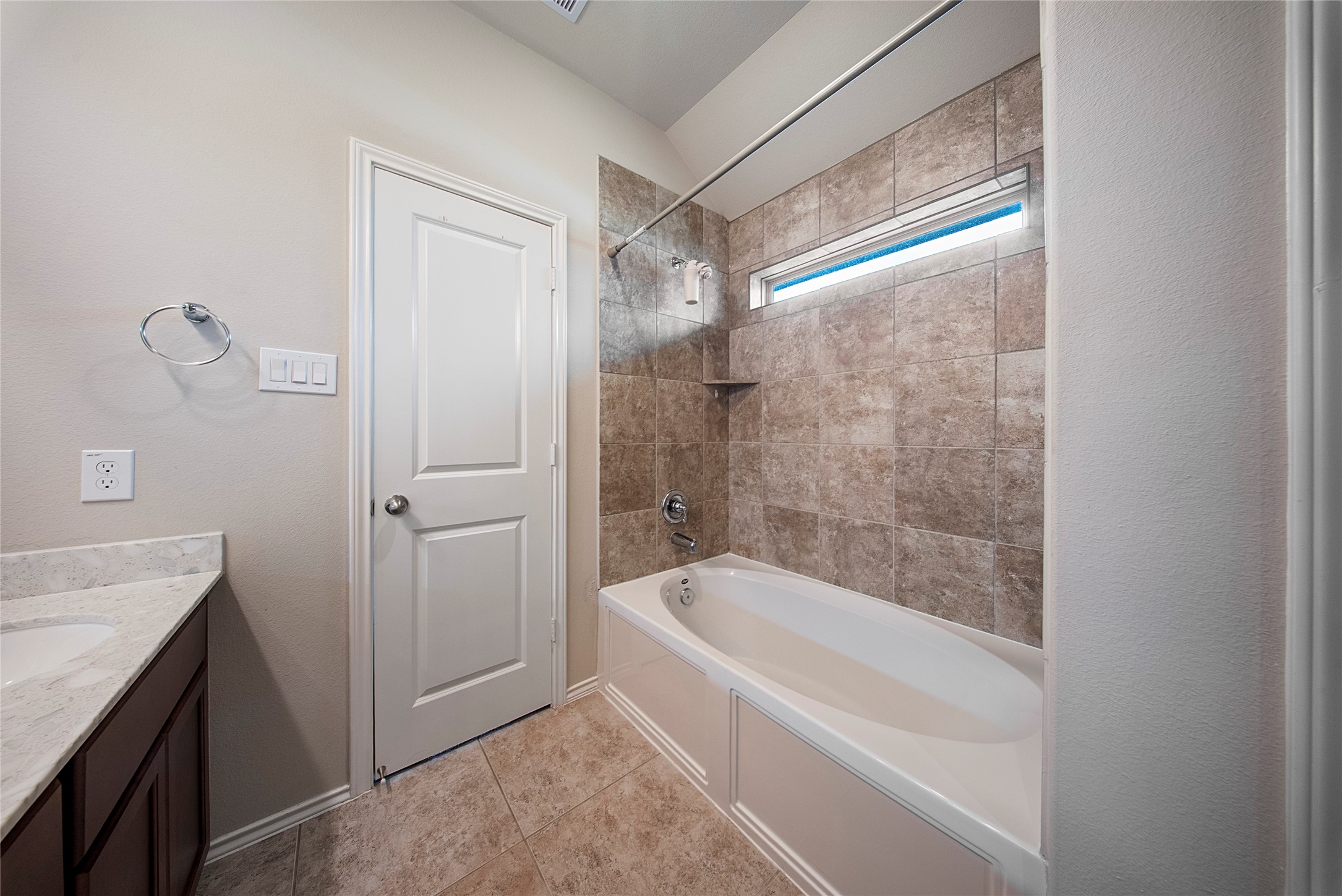 5031 Chestnut Orchard Drive Property Photo 27