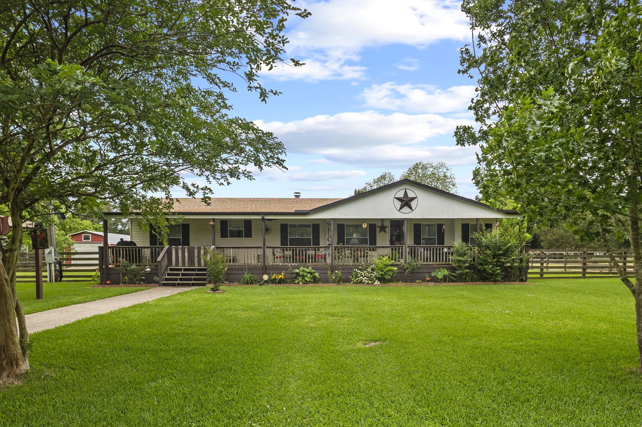 15079 Coon Road Property Photo 1