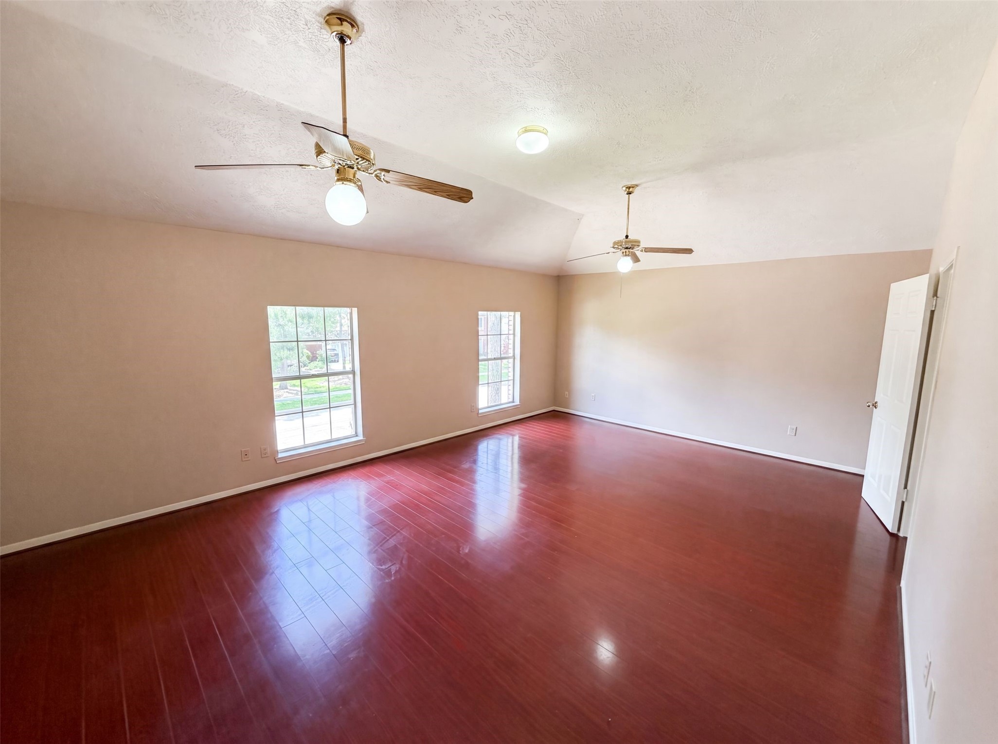 4215 River Ranch Drive Property Photo 4