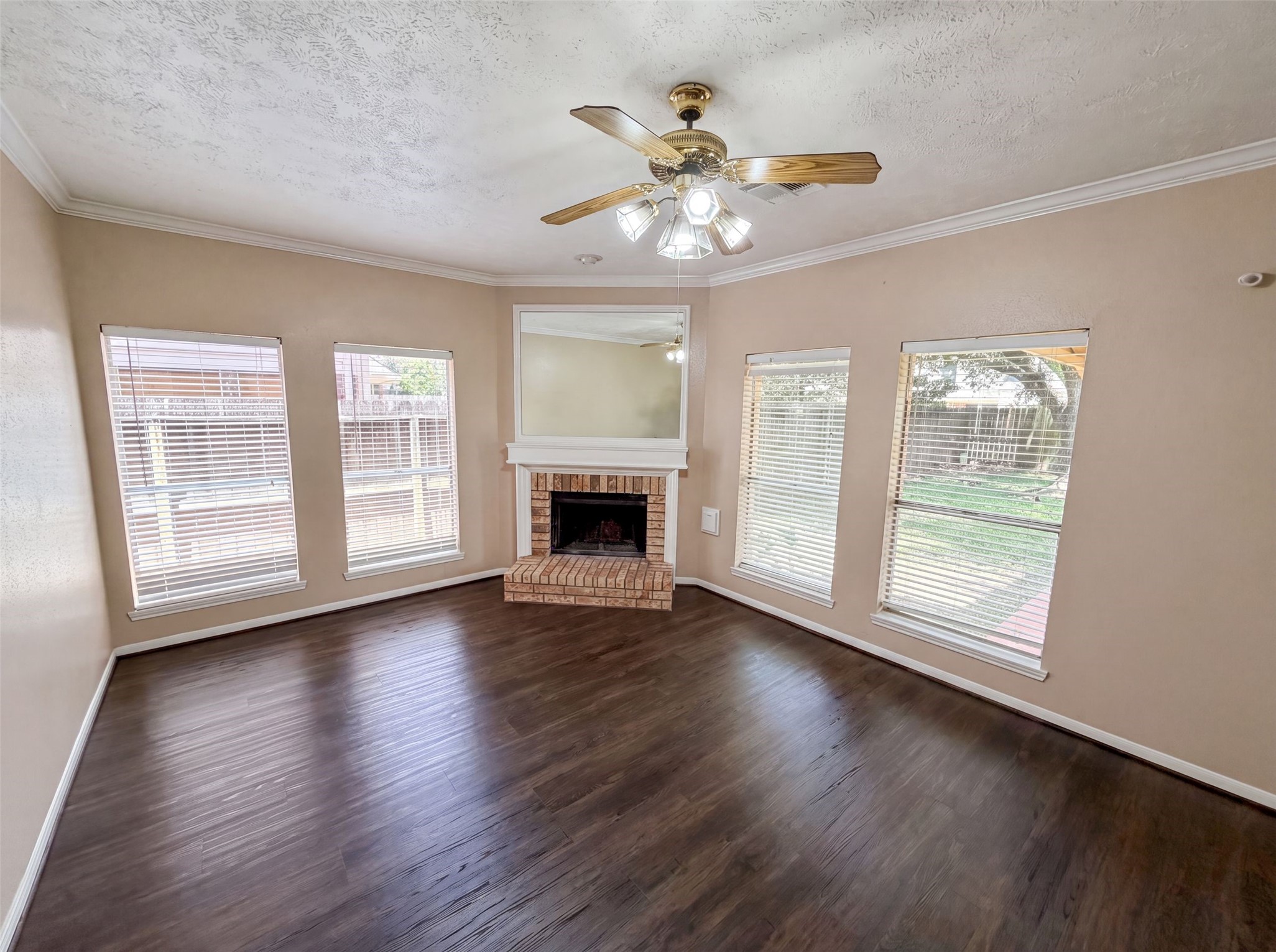 4215 River Ranch Drive Property Photo 11