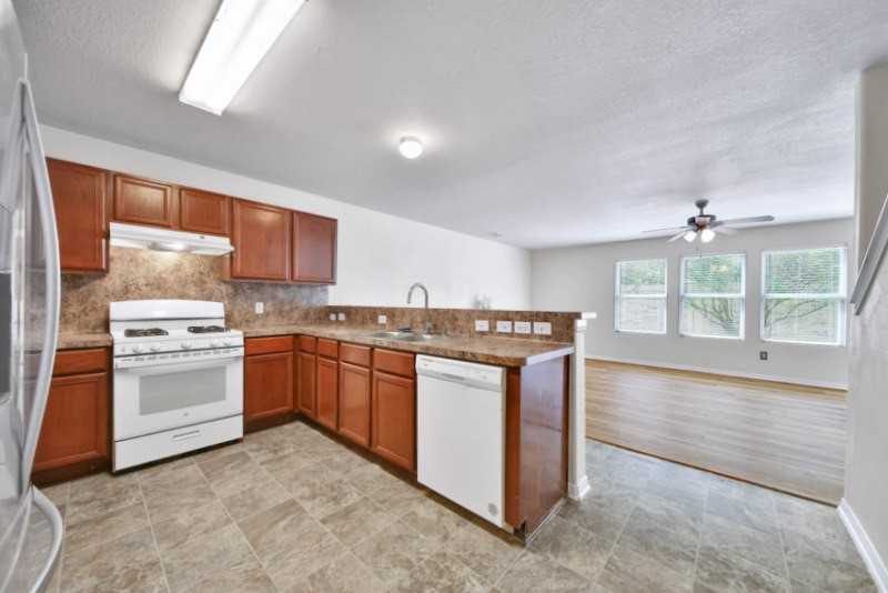 18103 Dardanelles Court Property Photo 8