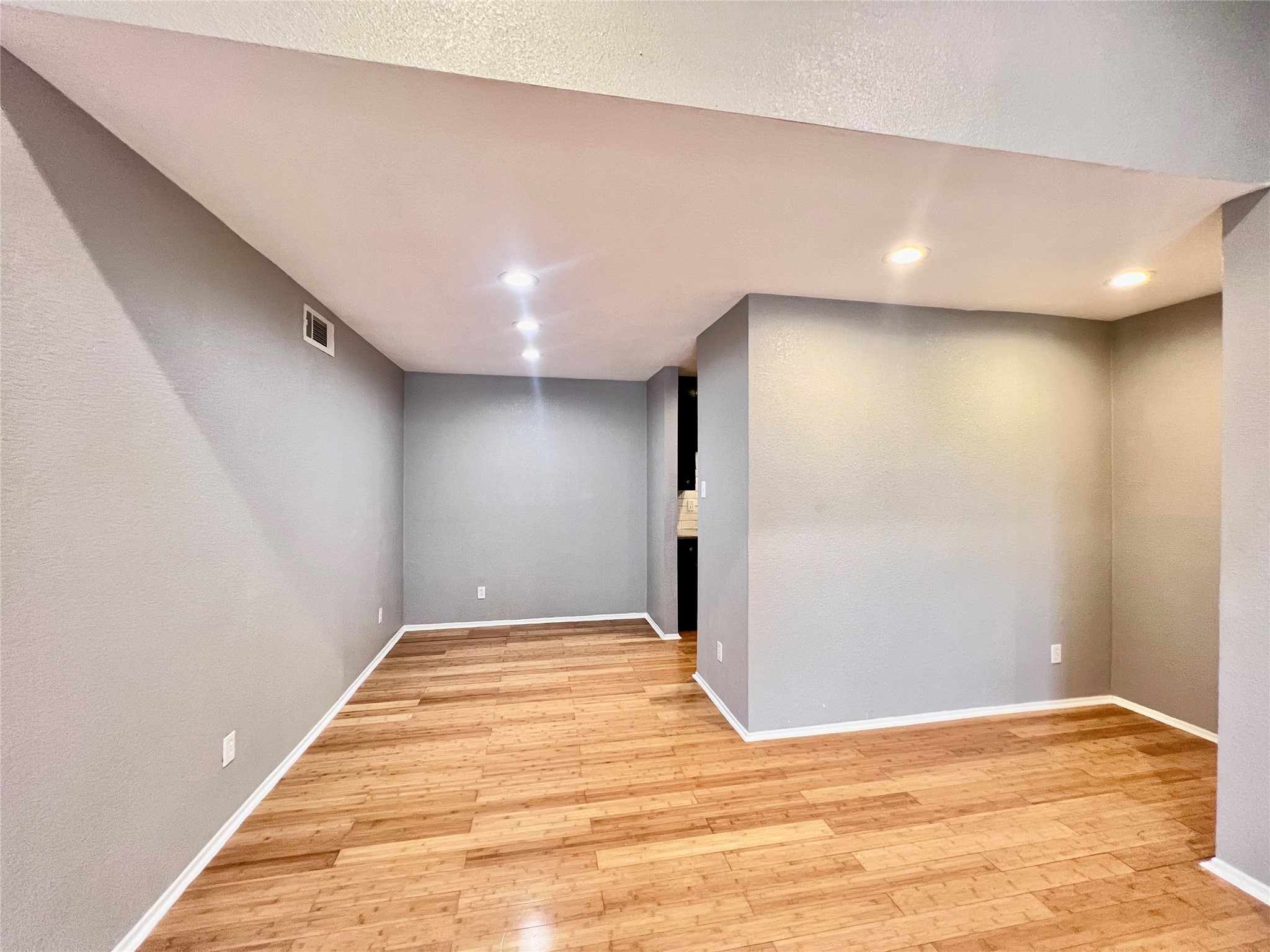 10047 Westpark Drive 18 Property Photo 2