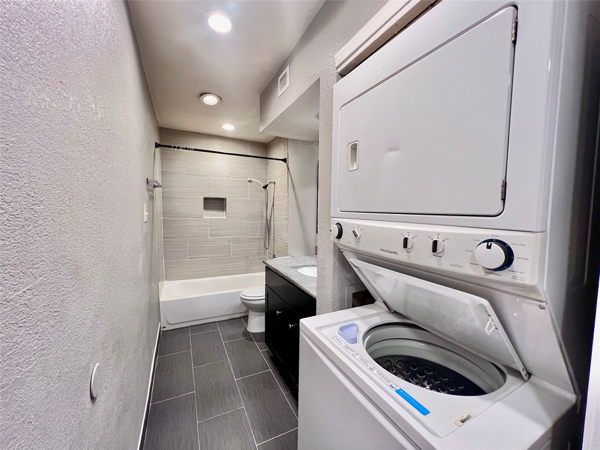 10047 Westpark Drive 18 Property Photo 9